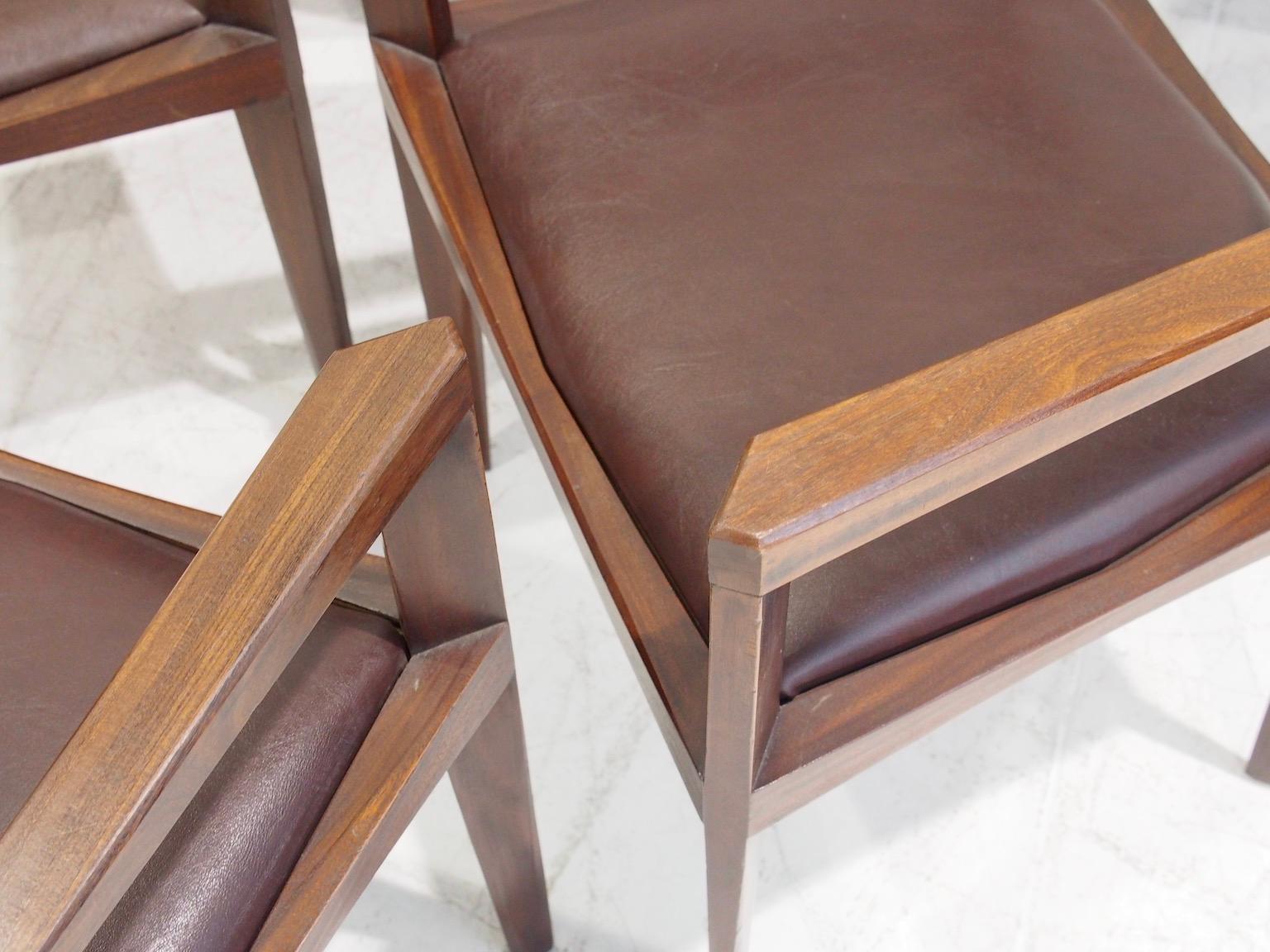 Set of Six Italian Dark Brown Wood and Faux Leather Dining Chairs In Good Condition For Sale In Madrid, ES