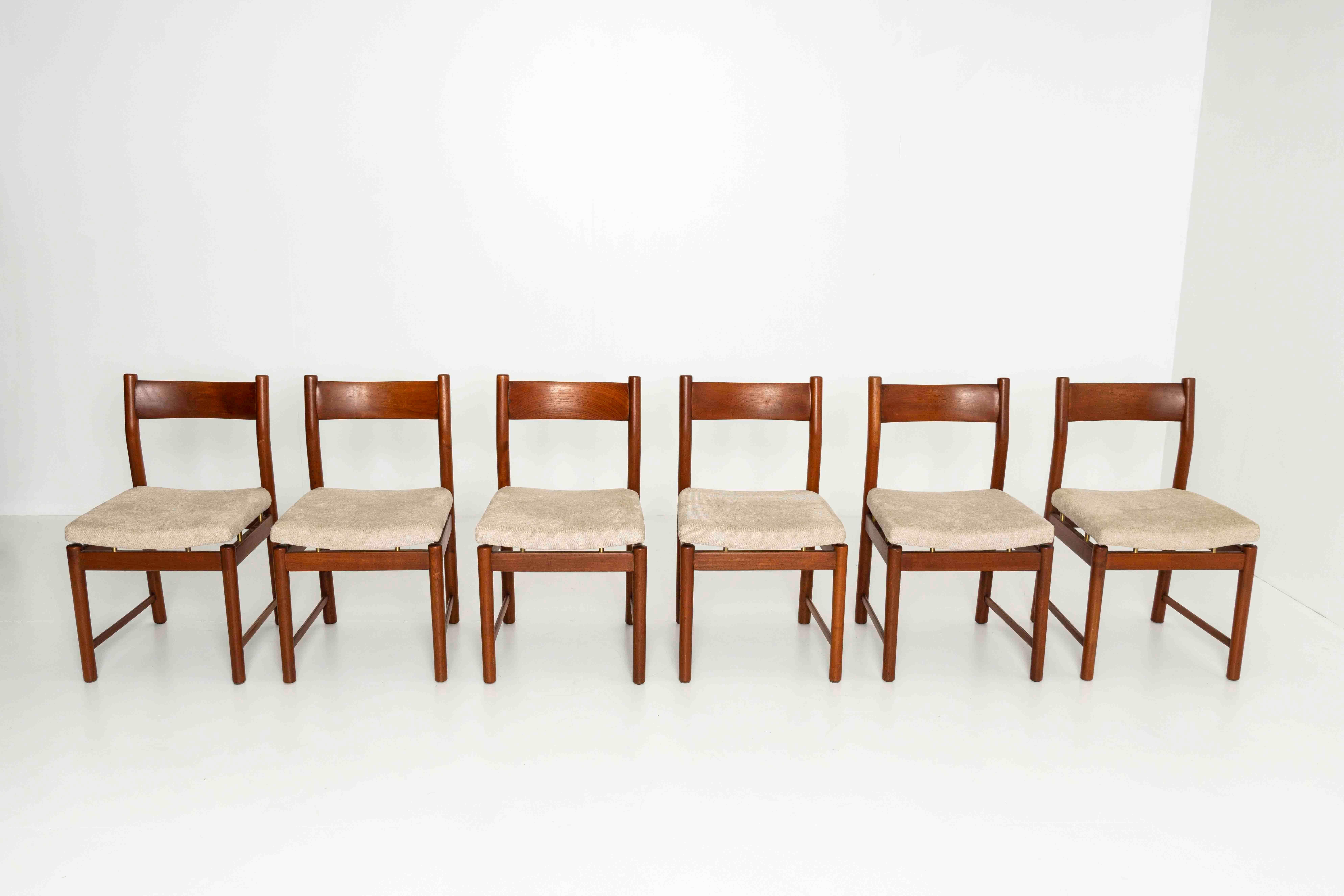 Mid-Century Modern Set of Six Italian Dining Chairs in Teak and Brass by Ilmari Tapiovaara, 1960s