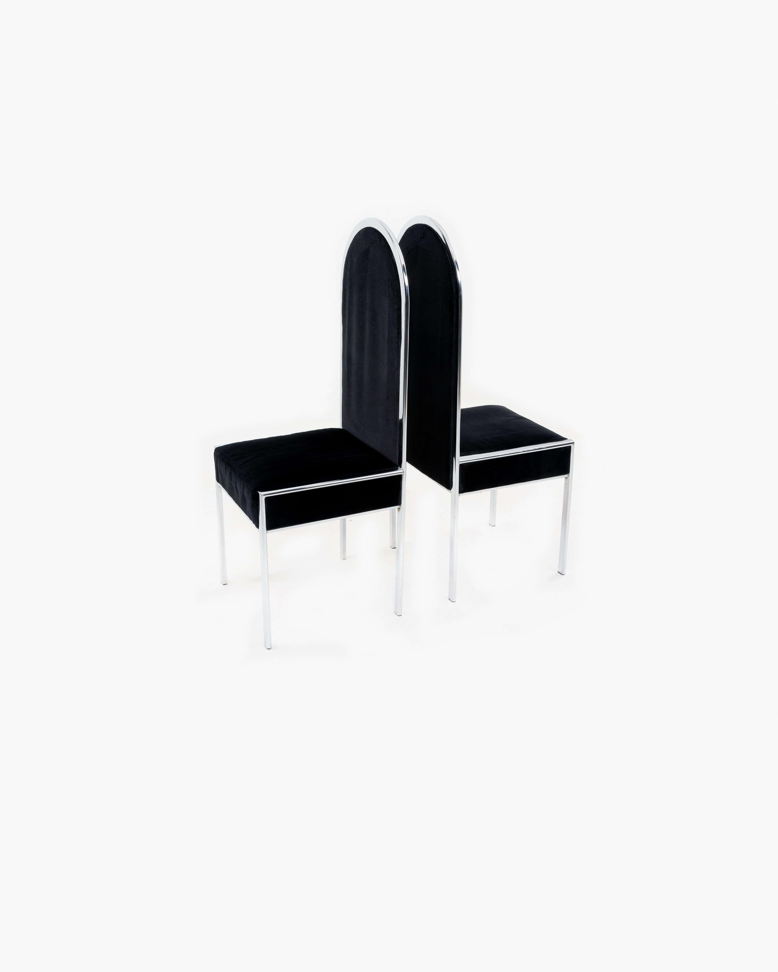 italien Set of Six Italian Dining Chairs with Chrome Frame and Black Velvet Upholstery en vente