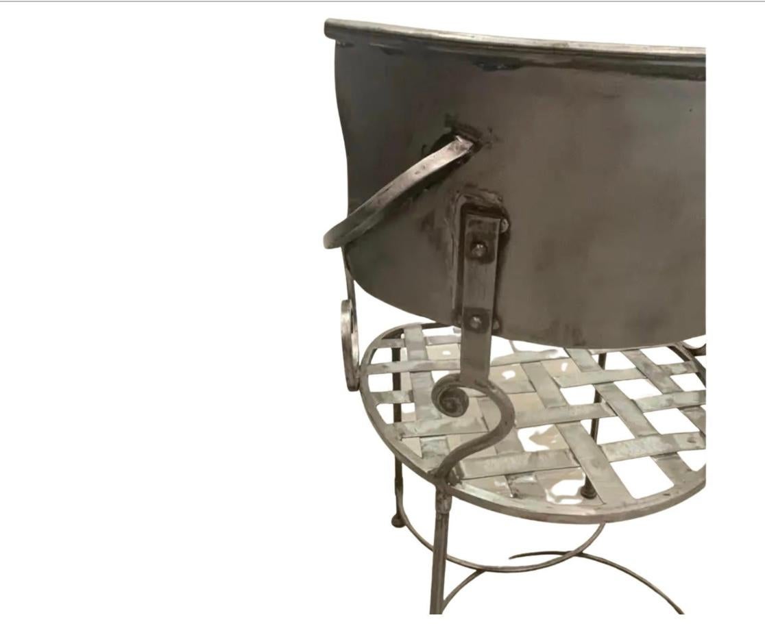 Set aus sechs italienischen handgeschmiedeten Silberstahl-Esszimmerstühlen im Zustand „Gut“ im Angebot in Bradenton, FL