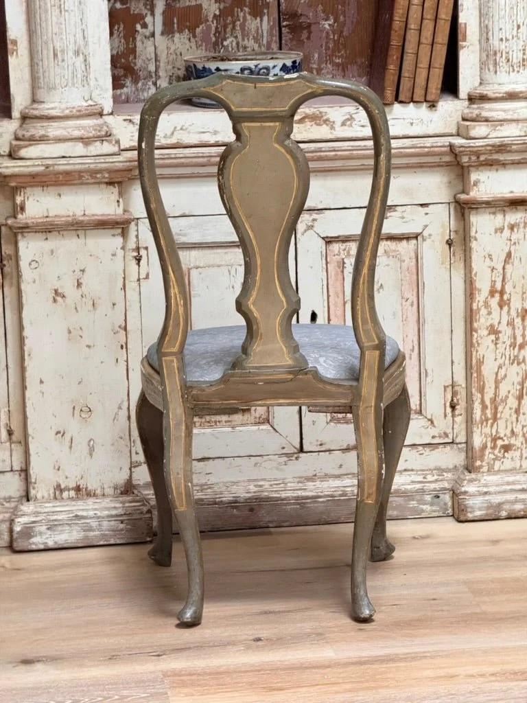 Giltwood Set of Six Italian Lacquered Rococo Dining Chairs, 18th Century