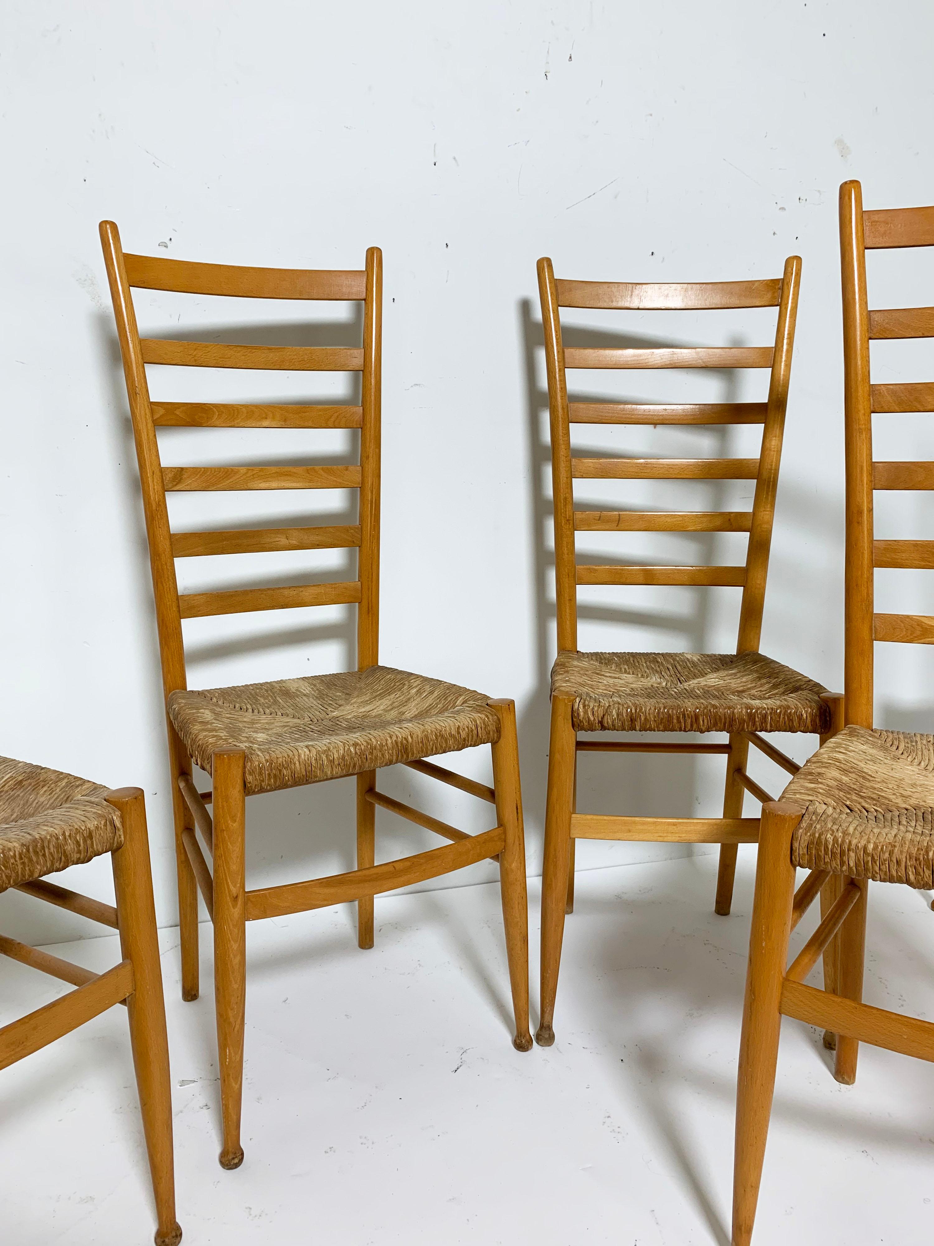 Set of Six Italian Ladder Back Dining Chairs after Gio Ponti For Sale 1