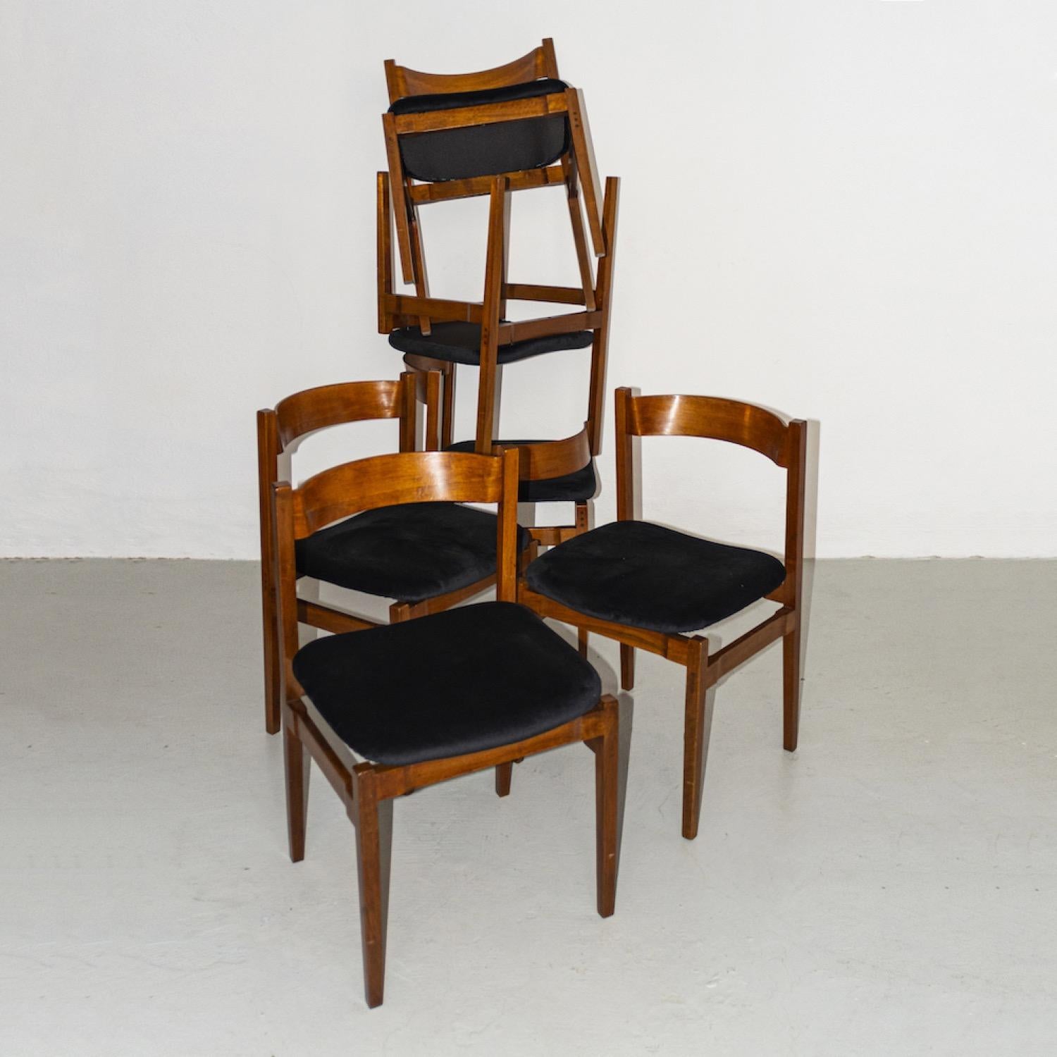 Mid-20th Century Set of six Italian Mid Century Dining Chairs by Gianfranco Frattini for Cassina