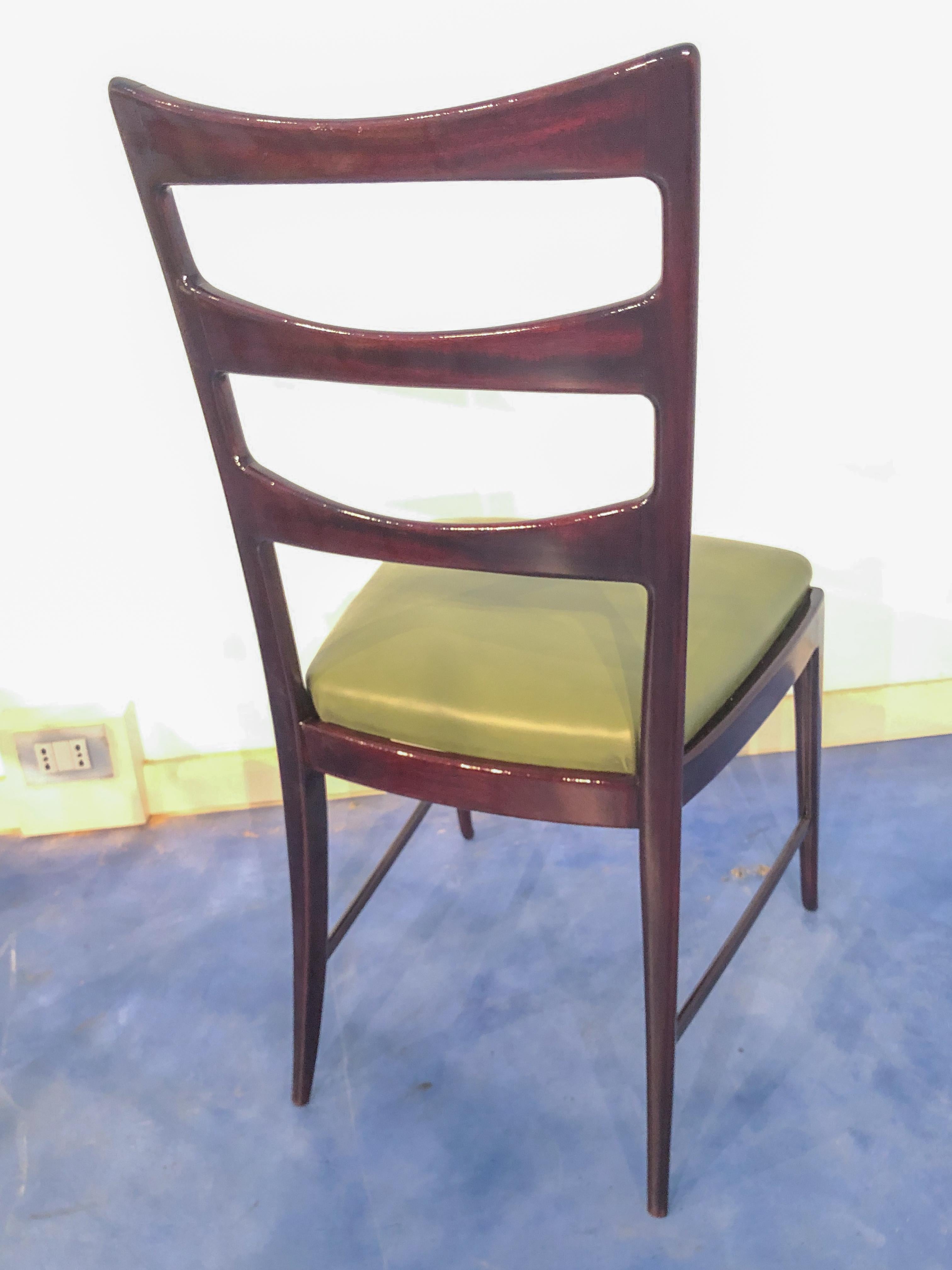 Set of Six Italian Mid Century Dining Room Mahogany Chairs by Vittorio Dassi For Sale 6