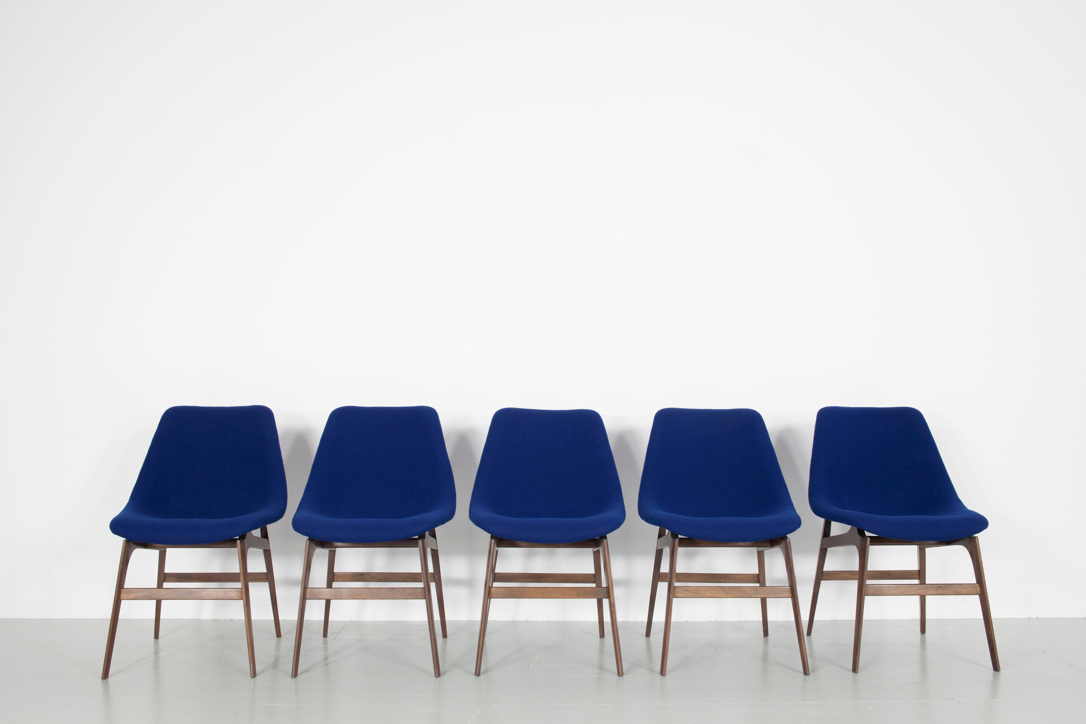Ensemble de six chaises de salle à manger bleues « Vittorio Dassi », Italie, années 1950 en vente 3