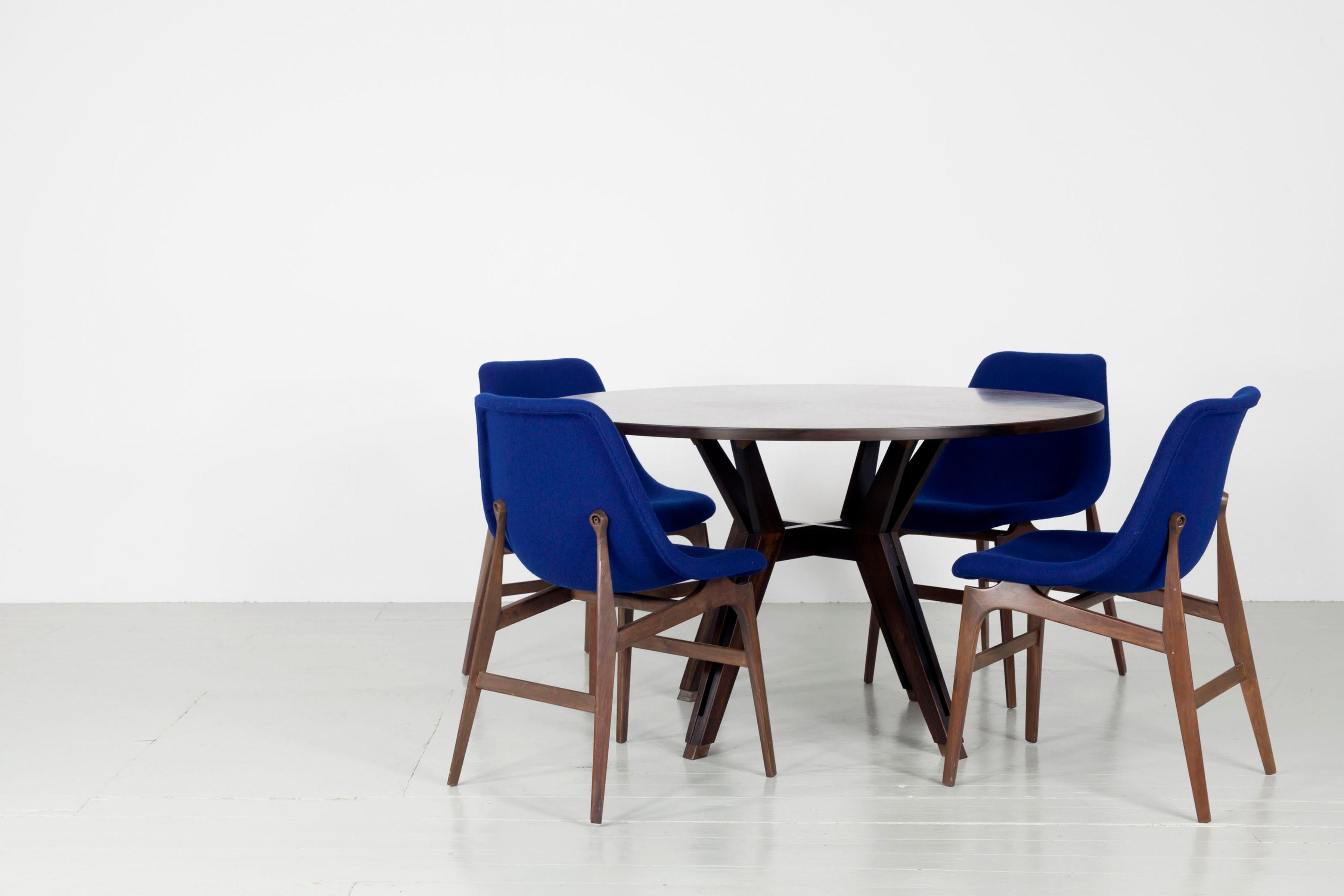 Ensemble de six chaises de salle à manger bleues « Vittorio Dassi », Italie, années 1950 en vente 6