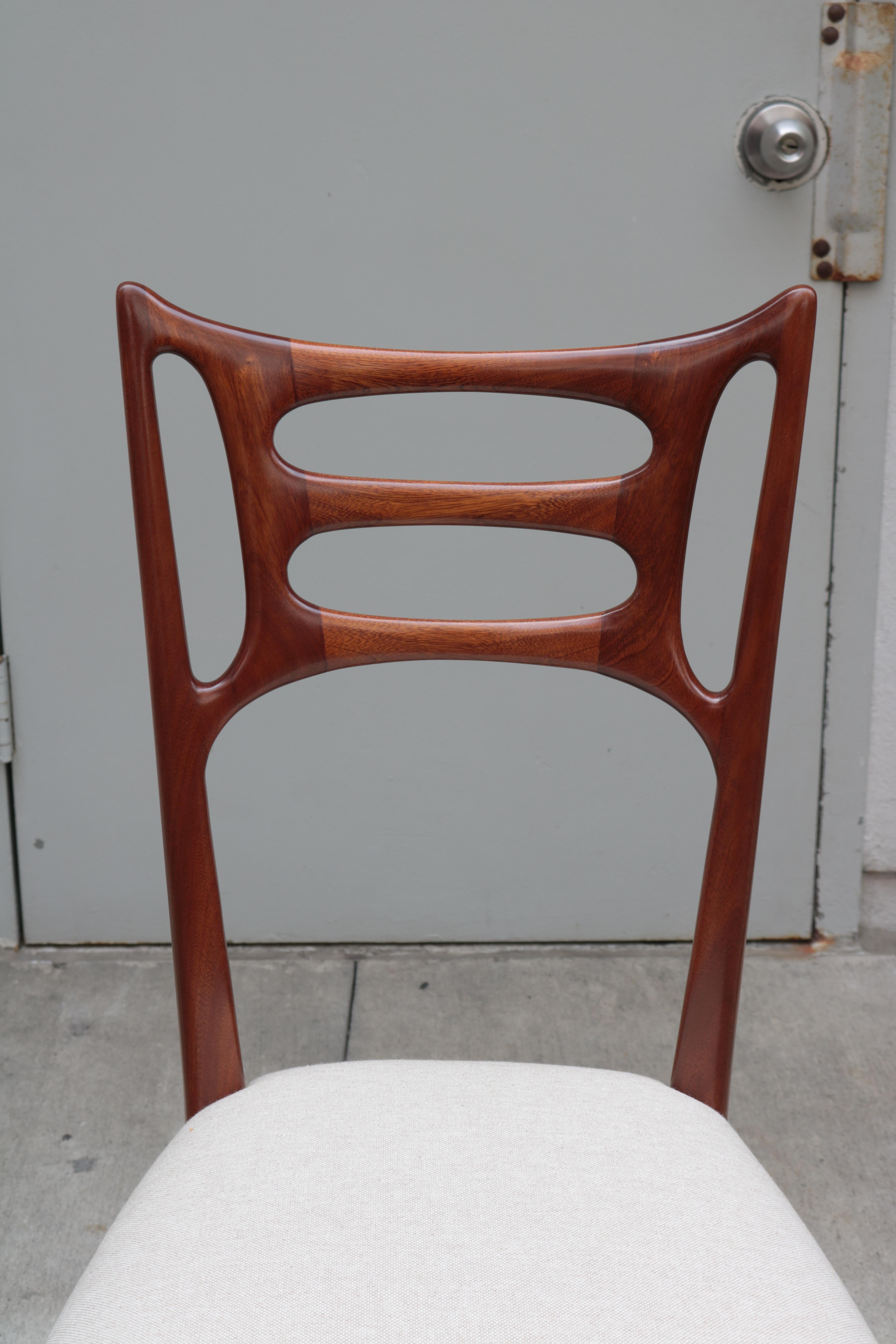 Walnut Set of Six Italian Modernist Dining Chairs