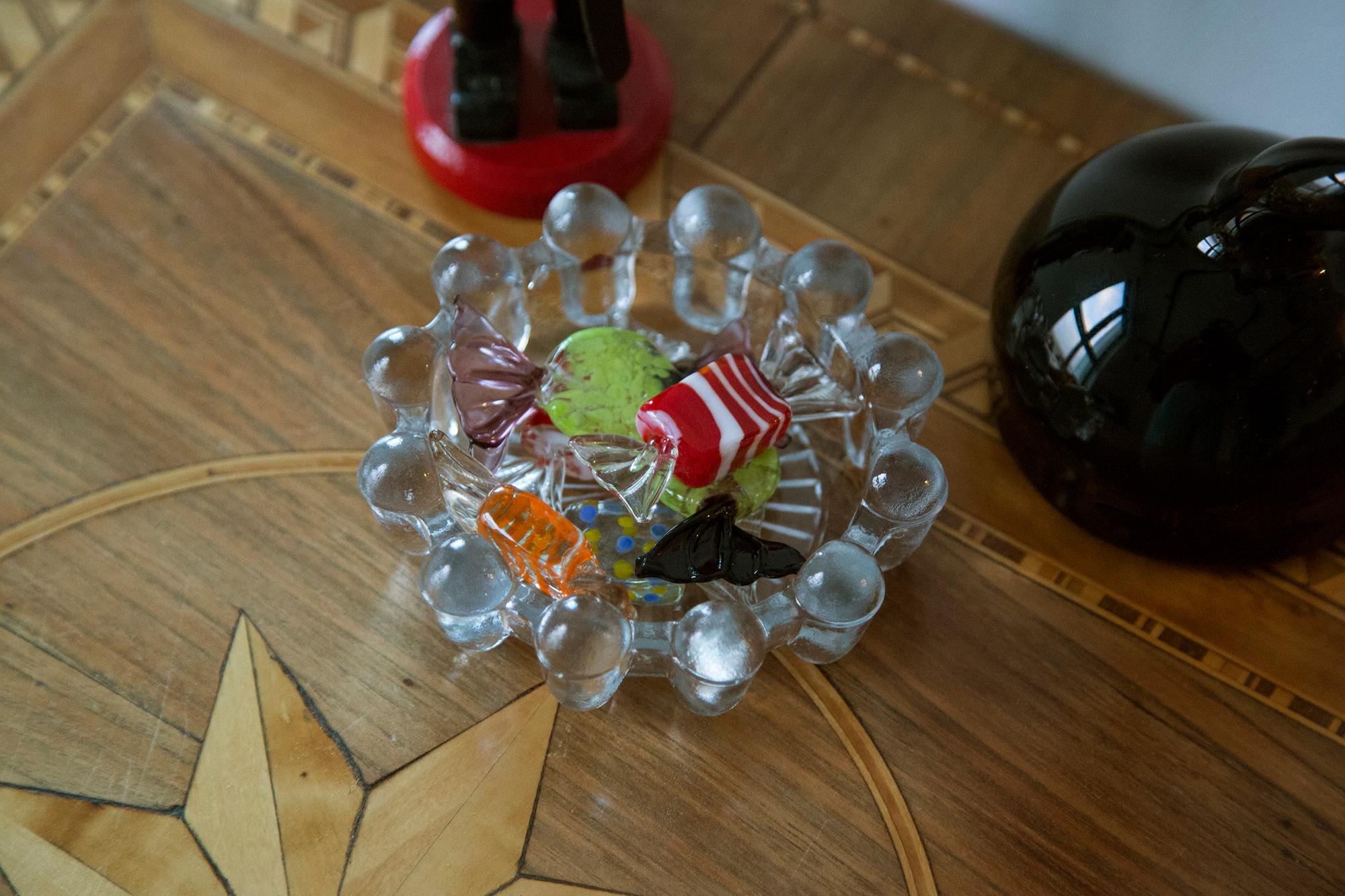 Mid-Century Modern Ensemble de six pièces de bonbons en verre italien Murano Pop Art, années 1960 en vente