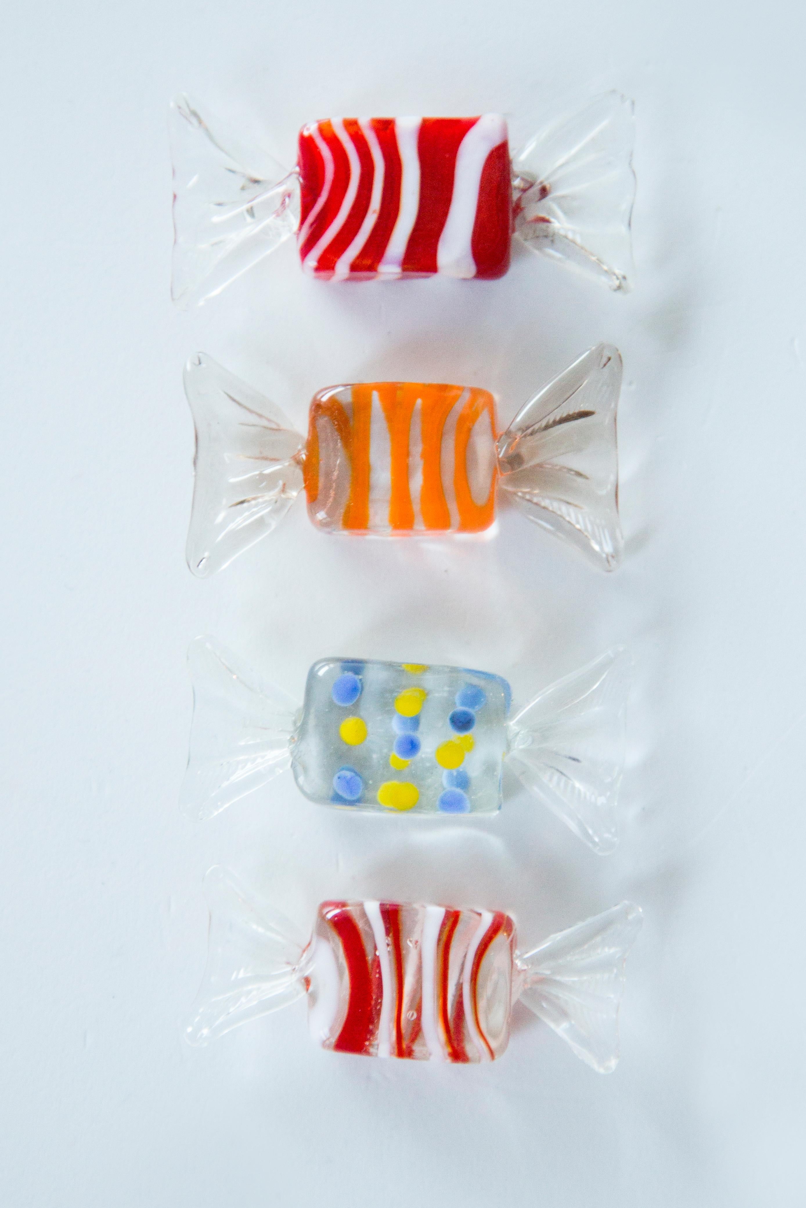 Ensemble de six pièces de bonbons en verre italien Murano Pop Art, années 1960 Excellent état - En vente à 05-080 Hornowek, PL
