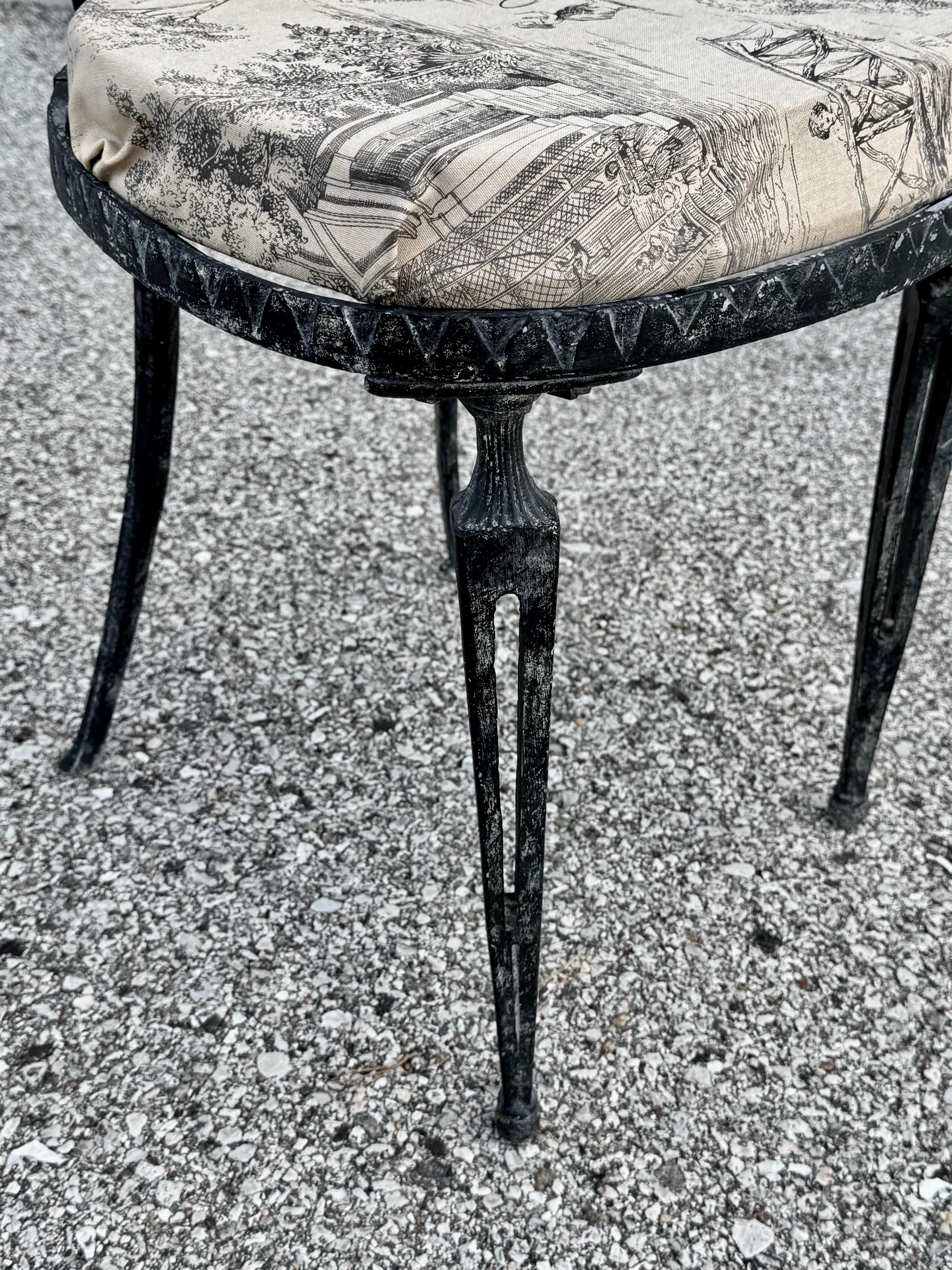 Set of Six Italian Neo-Classical Style Patio or Garden Dining Chairs by Palladio For Sale 7