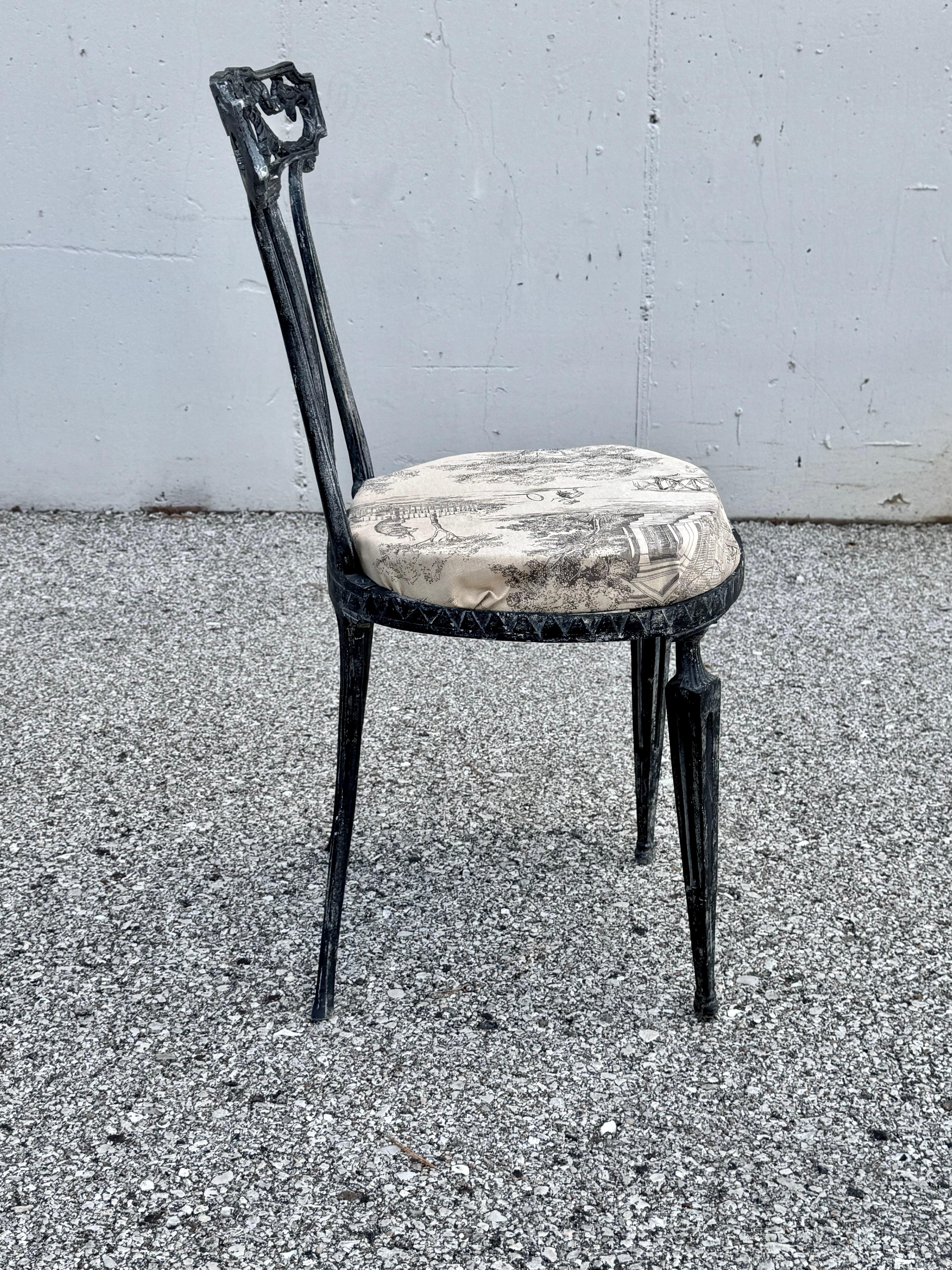 Set of Six Italian Neo-Classical Style Patio or Garden Dining Chairs by Palladio For Sale 8