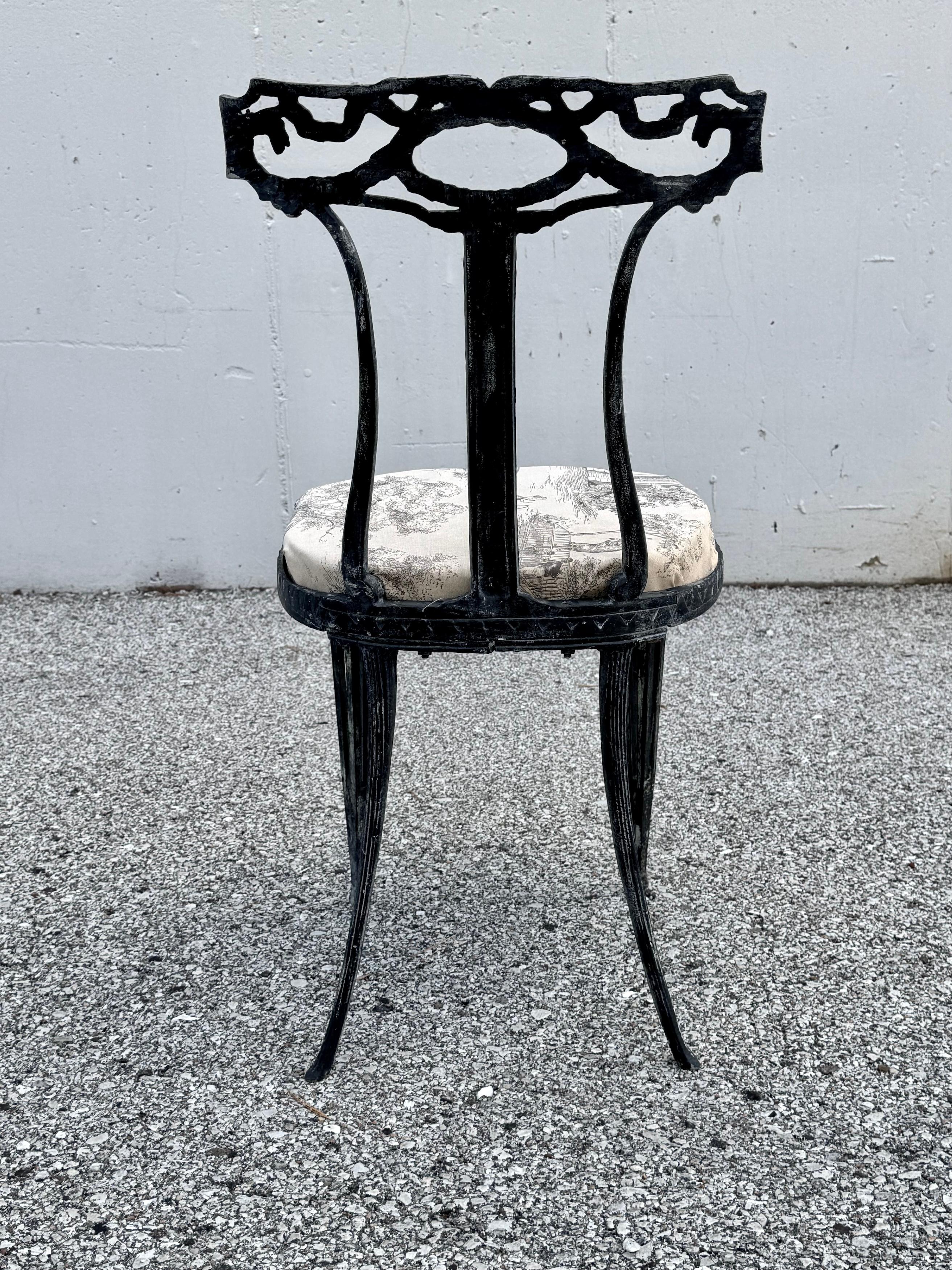 Set of Six Italian Neo-Classical Style Patio or Garden Dining Chairs by Palladio For Sale 11