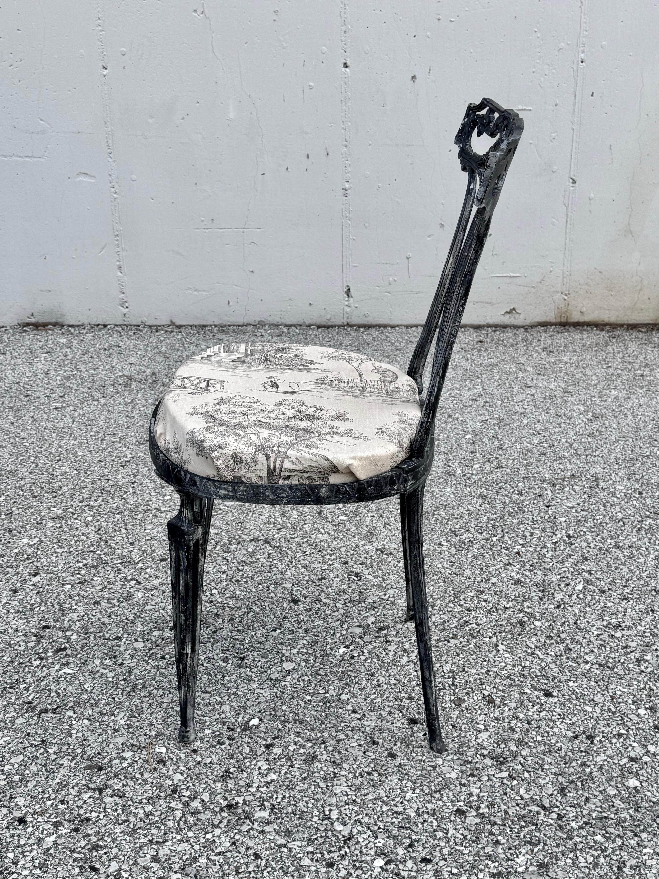 Set of Six Italian Neo-Classical Style Patio or Garden Dining Chairs by Palladio For Sale 13