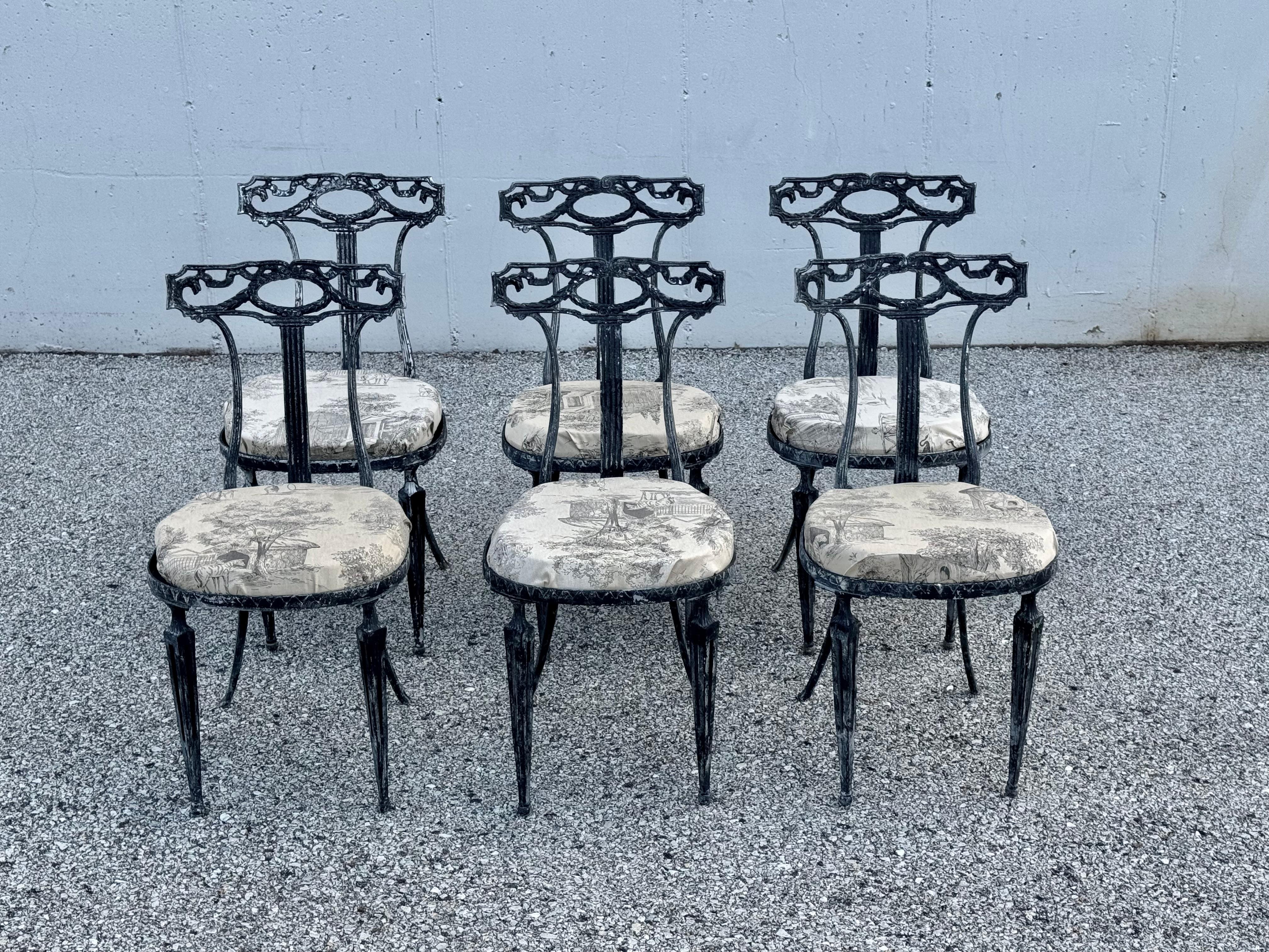 Hollywood Regency Set of Six Italian Neo-Classical Style Patio or Garden Dining Chairs by Palladio For Sale