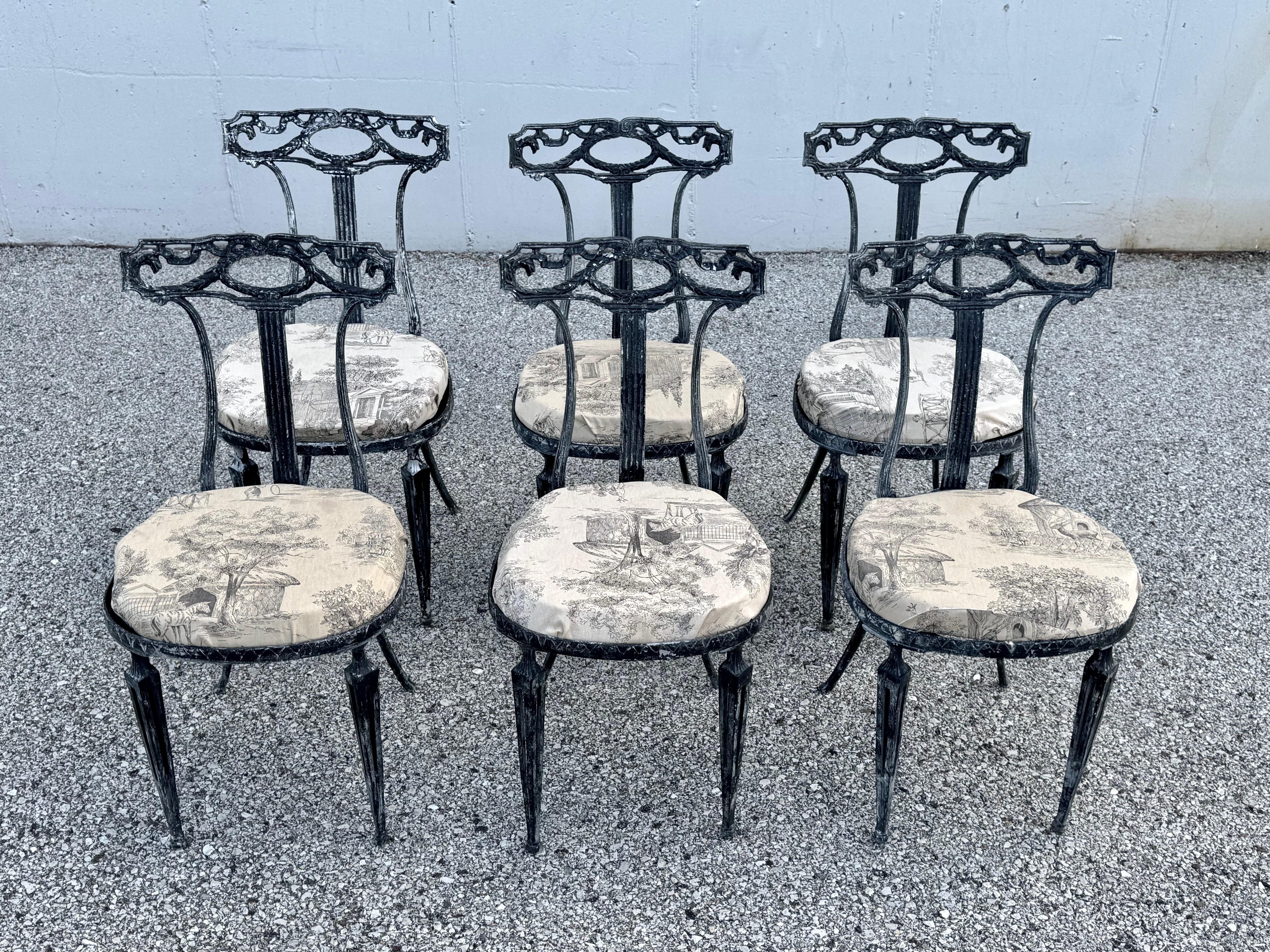 Set of Six Italian Neo-Classical Style Patio or Garden Dining Chairs by Palladio In Good Condition For Sale In St. Louis, MO