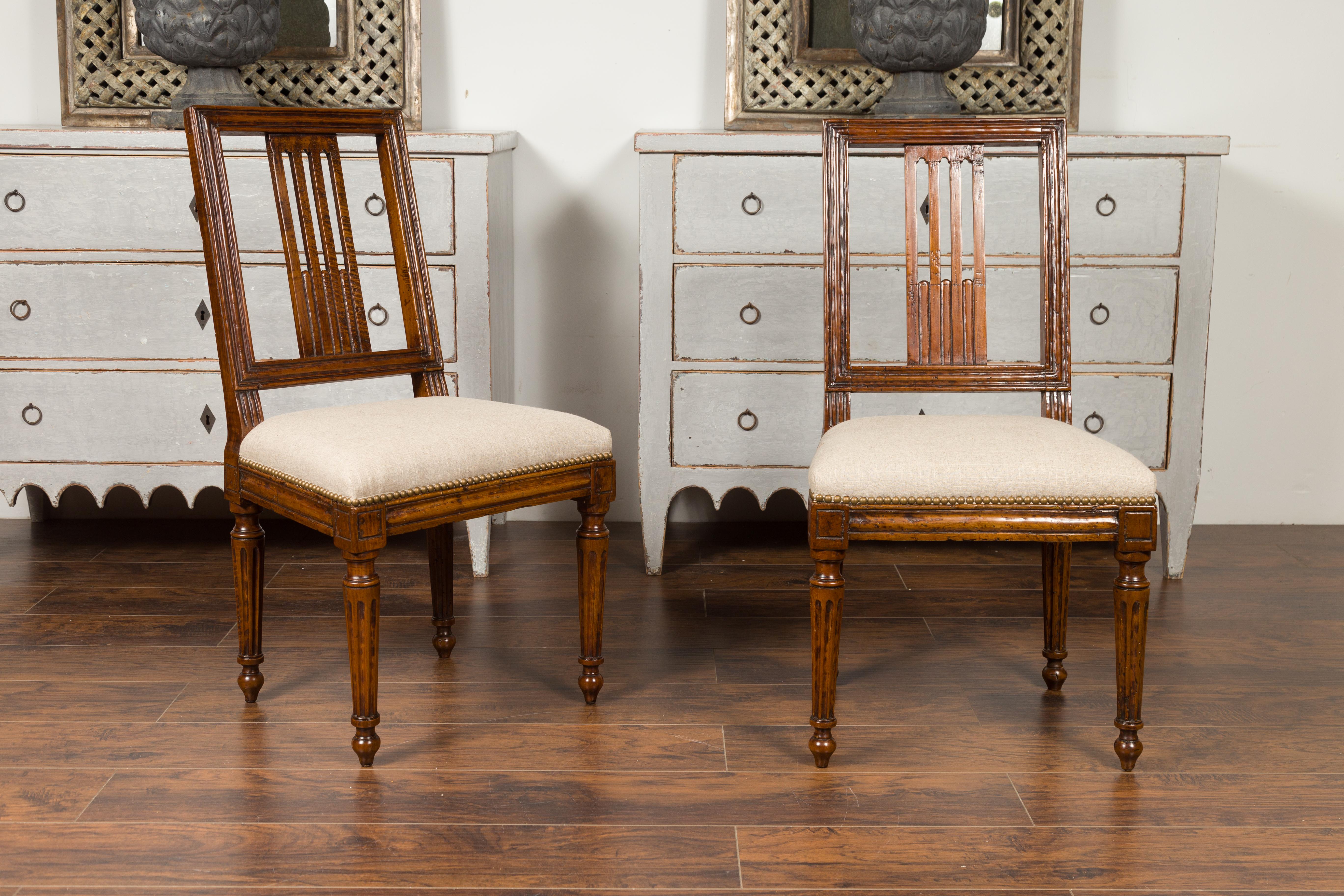 Set of Six Italian Oak Dining Room Side Chairs with Fluted Legs, circa 1870 13