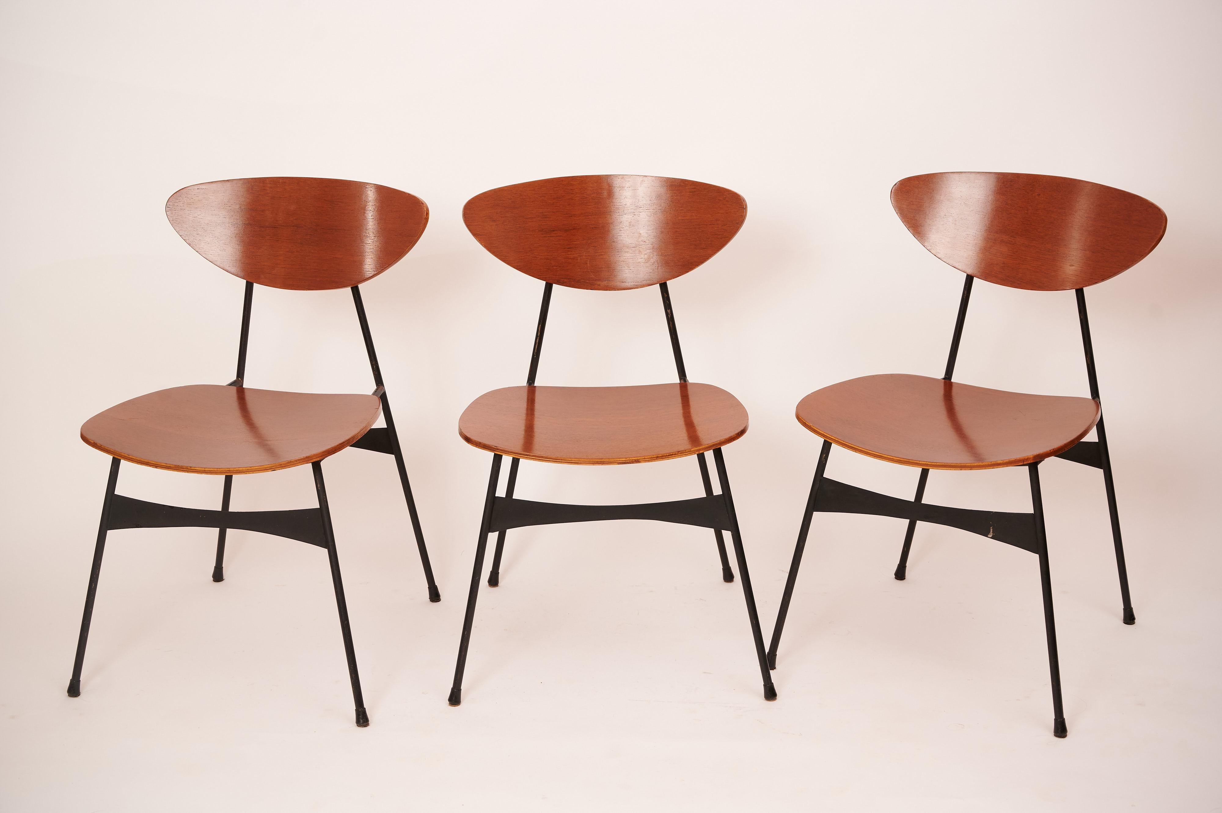Set of Six Italian Plywood Chairs In Good Condition For Sale In London, GB