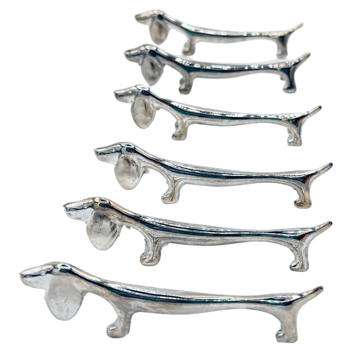 Satz von sechs italienischen versilberten Dackelhund-Messerhalterungen mit Originalbox