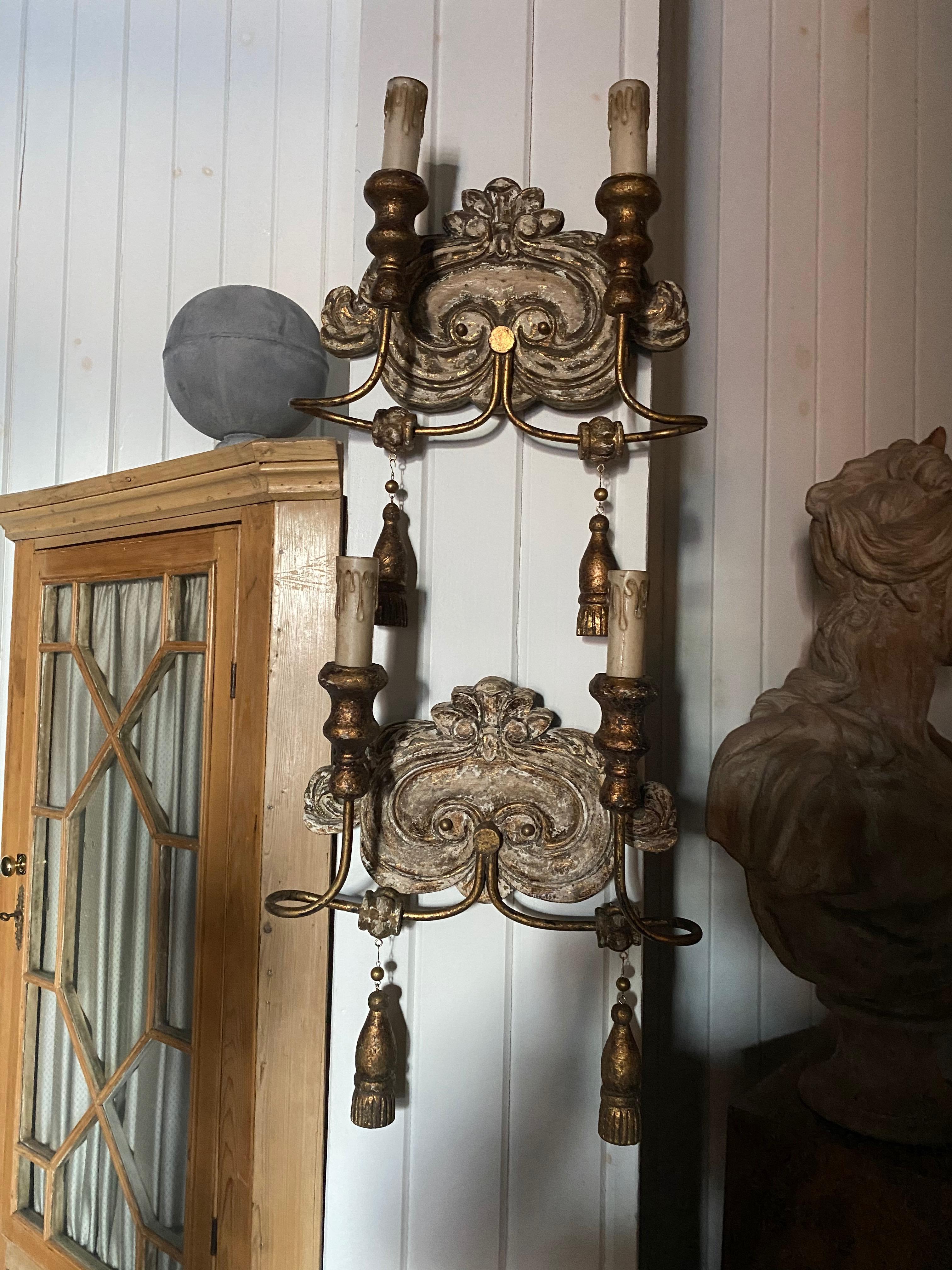 Set of Six Italian Style Tole and Carved Wood Two-Arm Sconces with Wood Drops For Sale 1