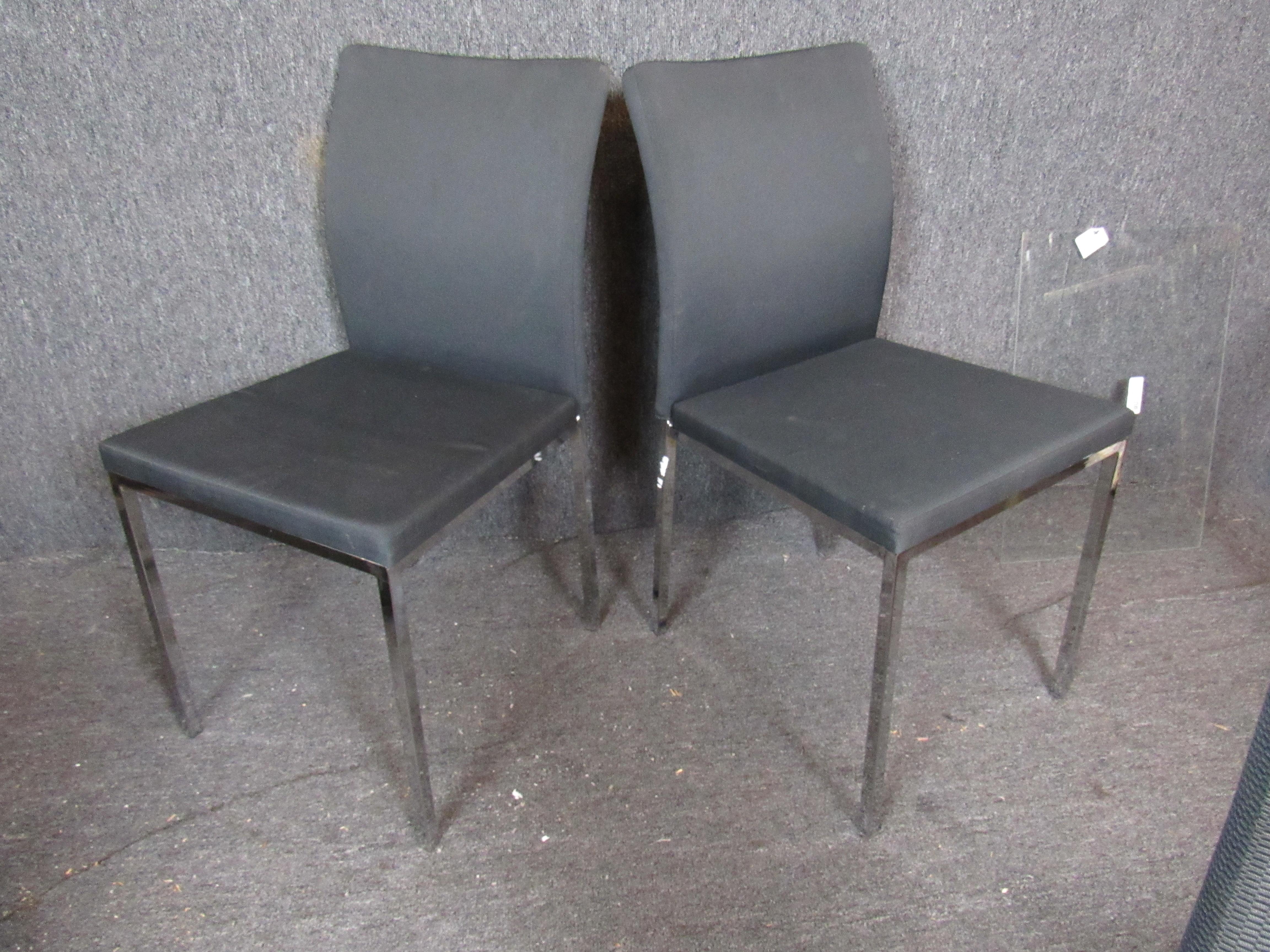 Set of Six Italian Upholstered Dining Chairs In Good Condition For Sale In Brooklyn, NY