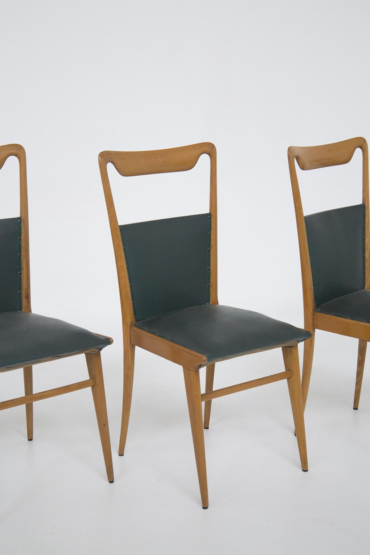 Set of Six Italian Vintage Chairs in Wood and Dark Green Leather In Good Condition For Sale In Milano, IT