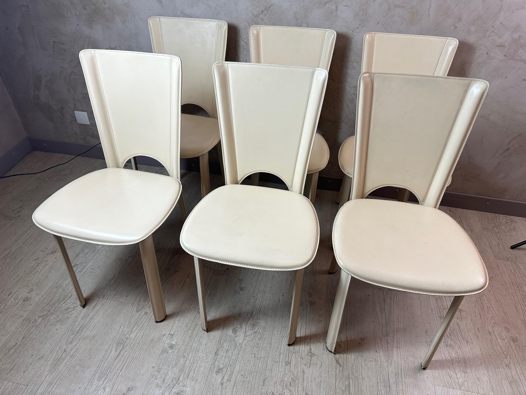 Set of Six Italian Vintage Leather Chairs, 1980s In Good Condition For Sale In LEGNY, FR