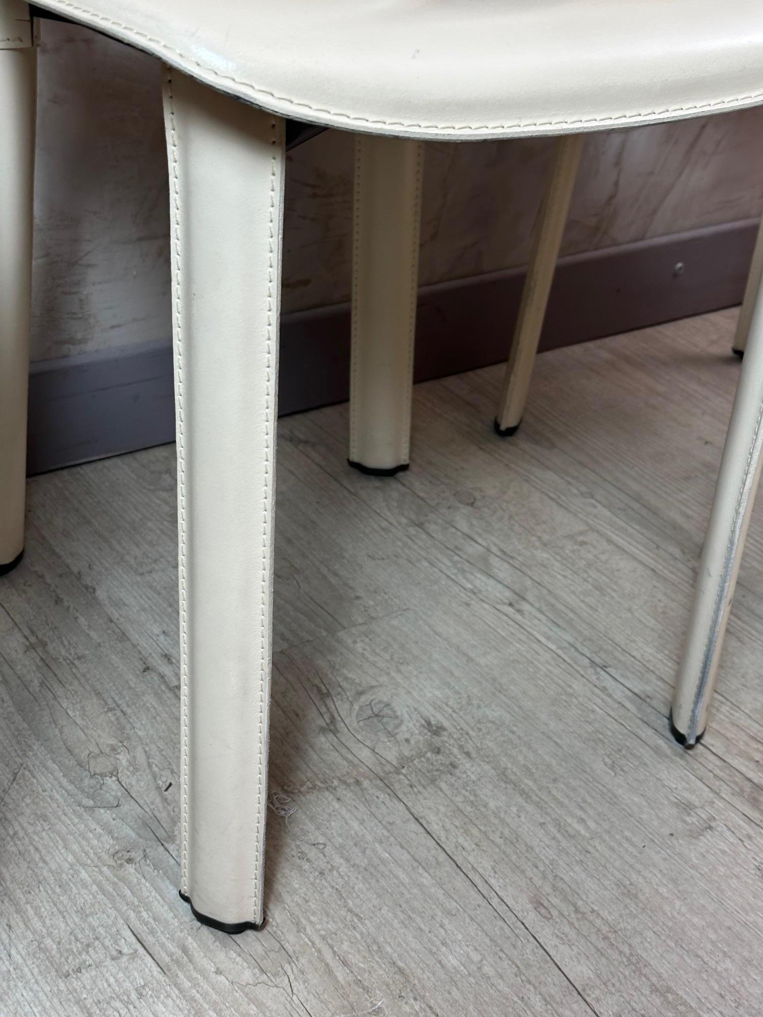 Set of Six Italian Vintage Leather Chairs, 1980s For Sale 3