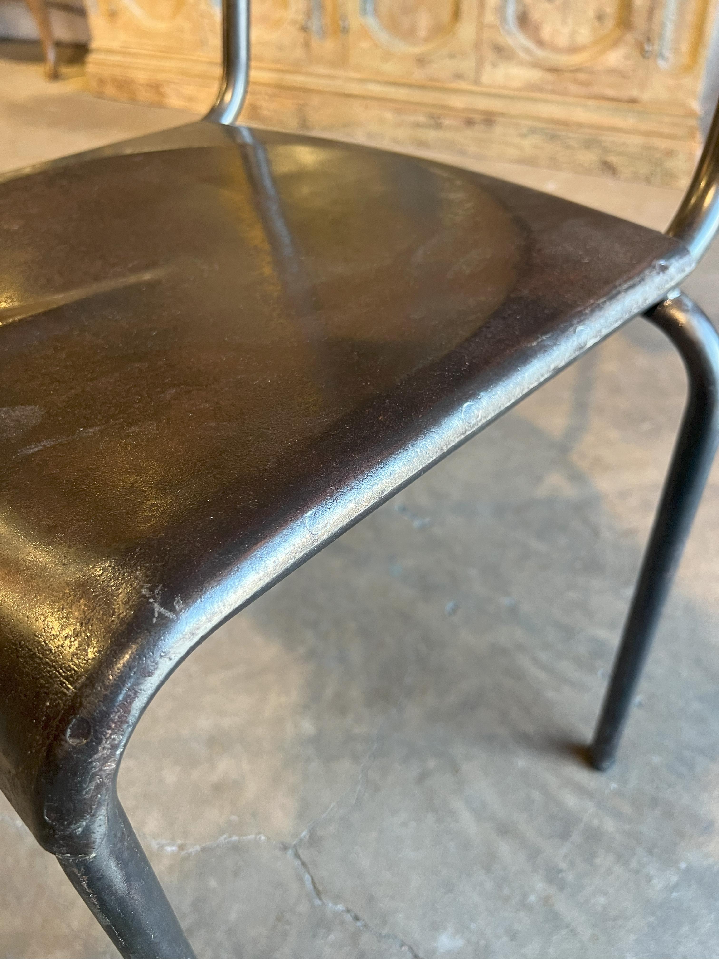 Ensemble de six chaises italiennes vintage en métal en vente 6