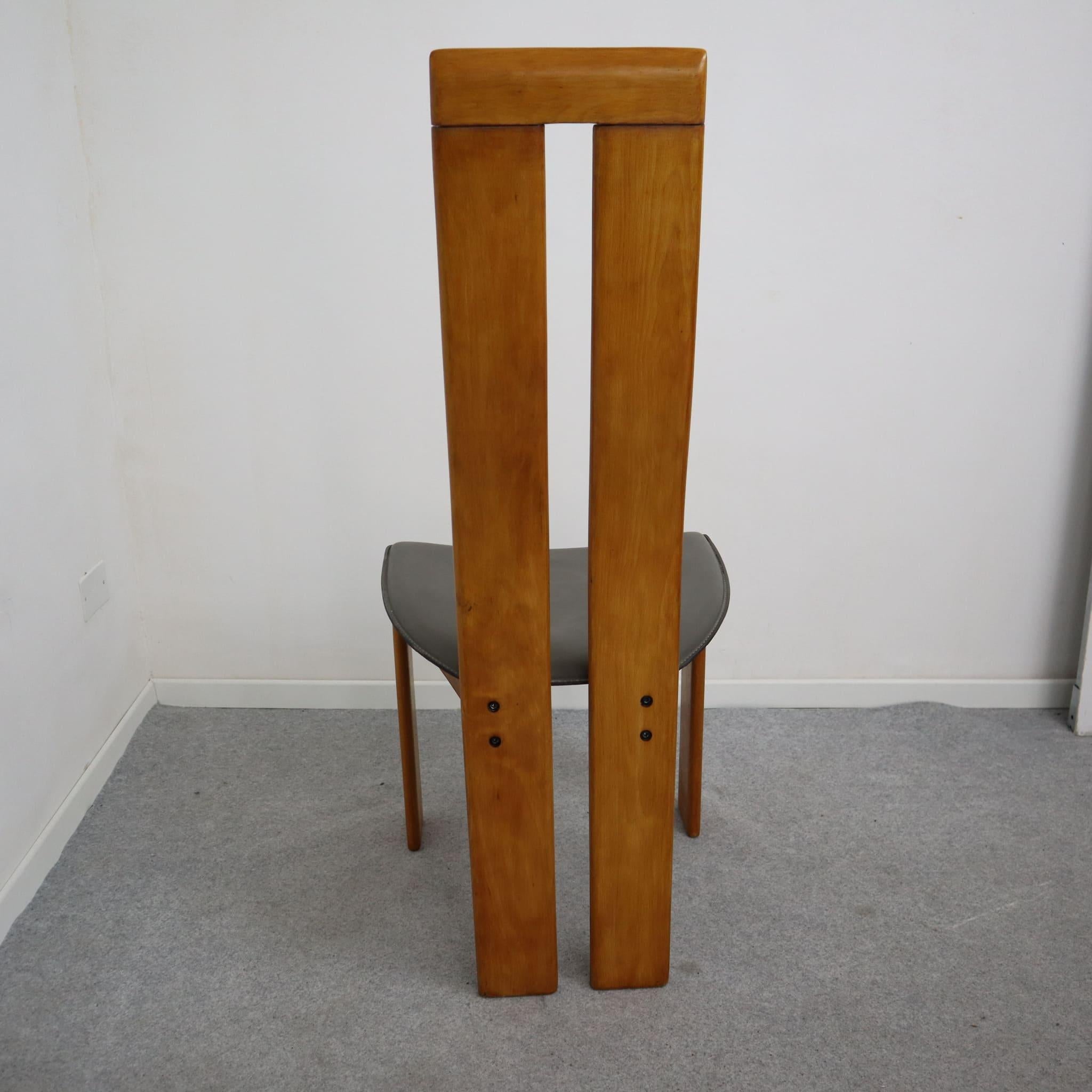 Set of six italian wood chairs by Mario Marenco for Mobil Girgi, Italy, 1970s In Good Condition For Sale In Nicolosi, IT