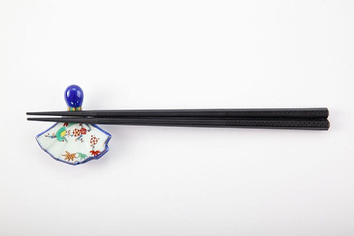 Set of Six Japanese Contemporary Blue Red Green Porcelain Chopstick Rests In New Condition For Sale In Takarazuka, JP