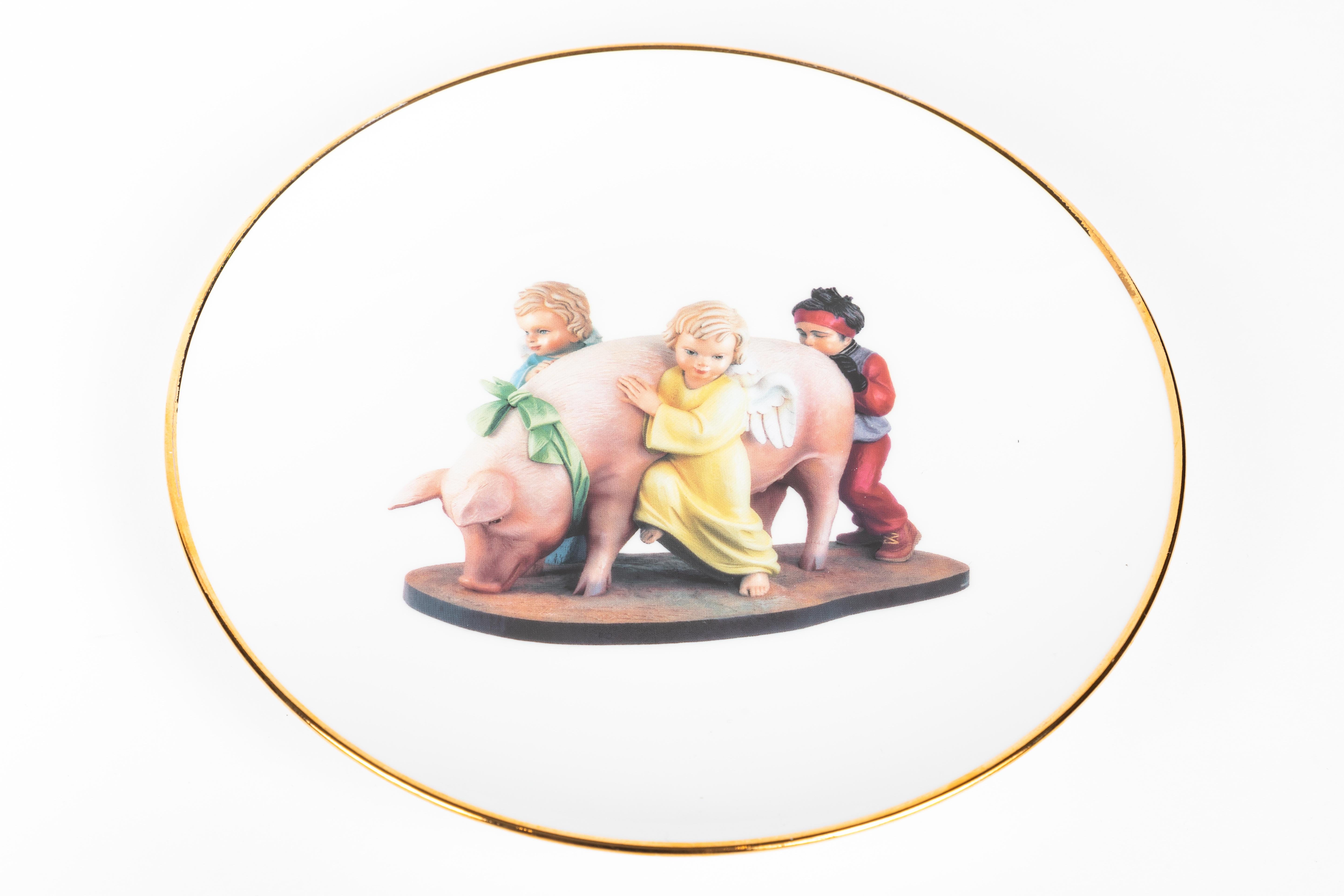 Set of Six Jeff Koons for Bernardaud Banality Series Porcelain Dessert Plates In Excellent Condition In Chicago, IL