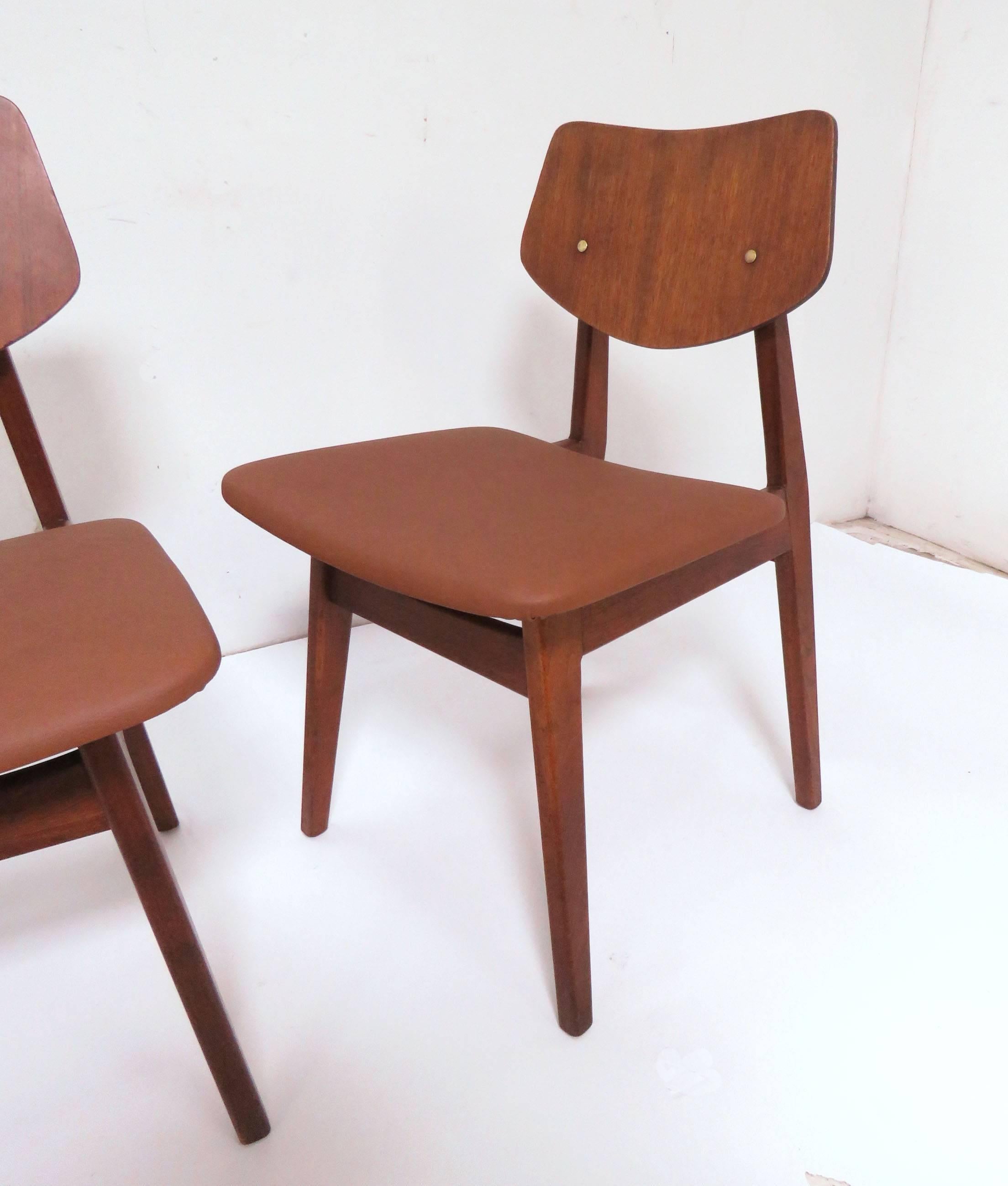 Set of six Model C276 dining chairs in walnut by Jens Risom.