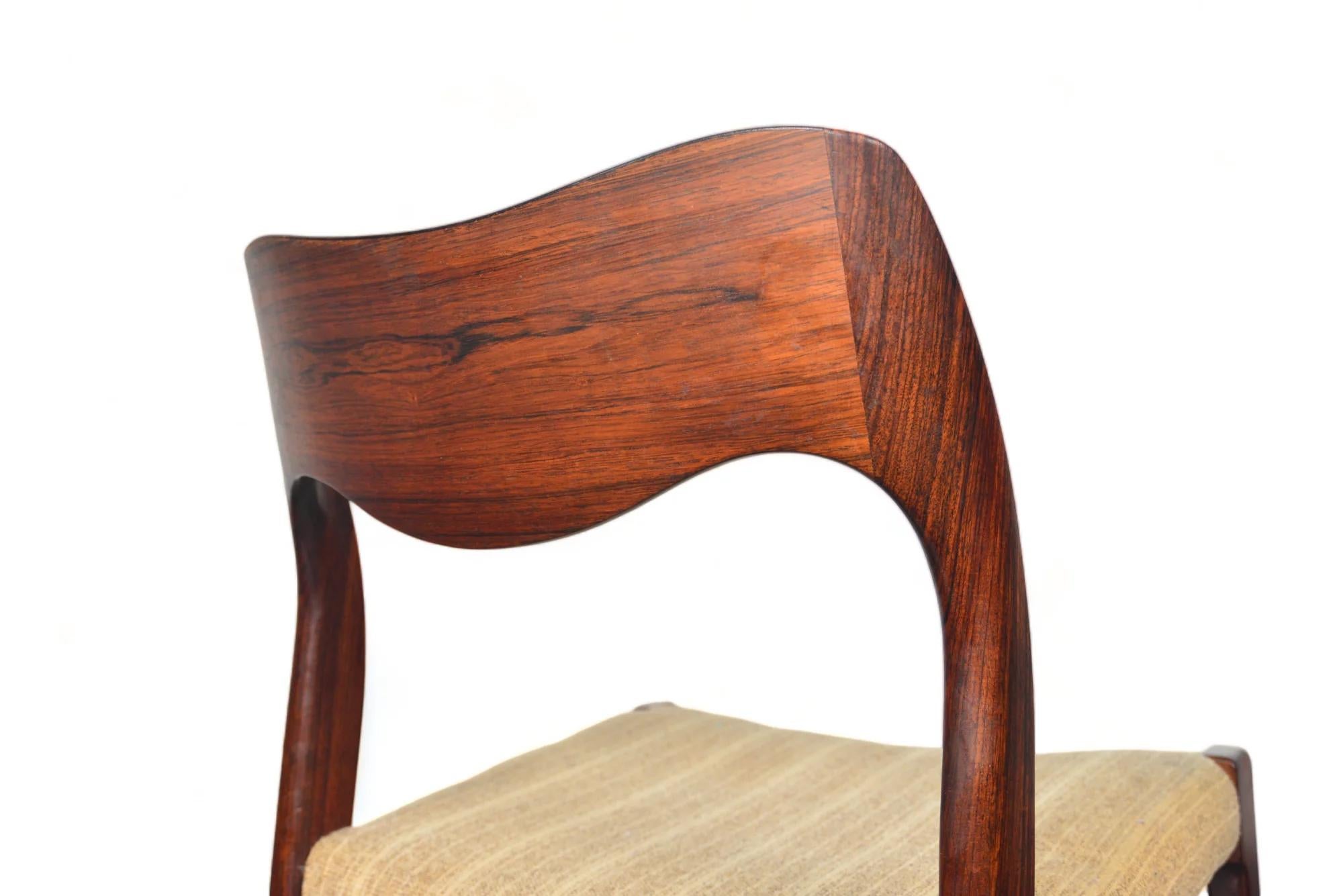 Set Of Six J.l. Møller Model 71 Dining Chairs In Brazilian Rosewood #1 For Sale 4
