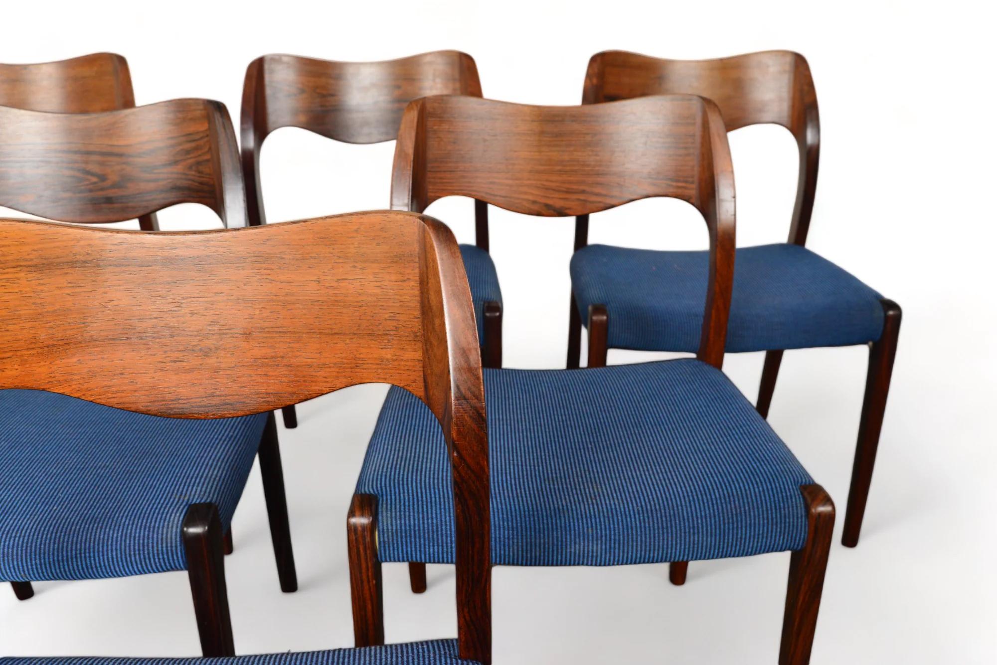 Mid-Century Modern Set Of Six J.l. Møller Model 71 Dining Chairs In Brazilian Rosewood #2 For Sale