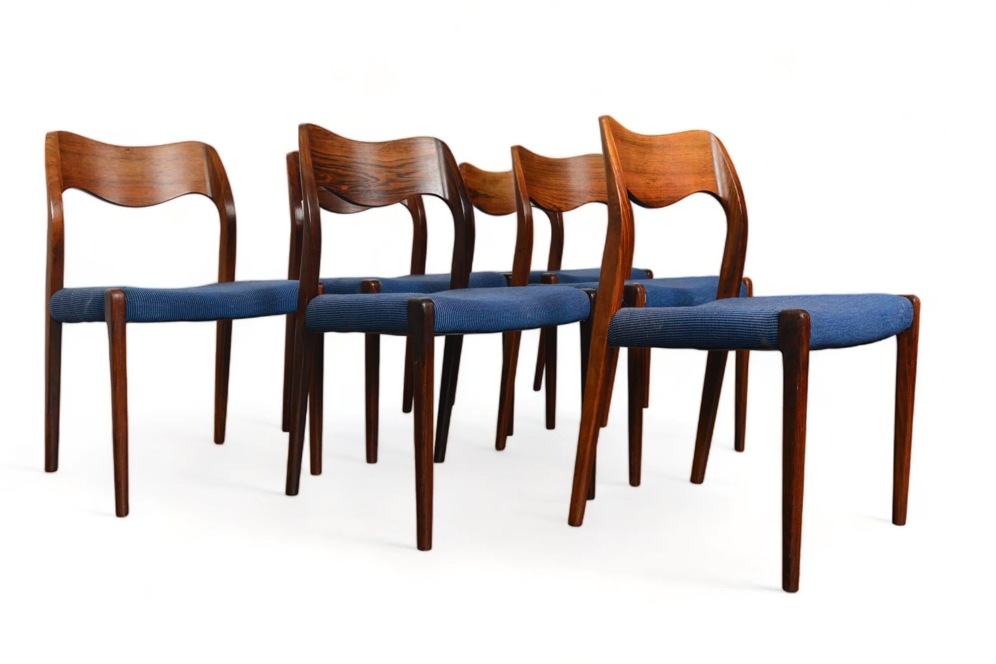 Set Of Six J.l. Møller Model 71 Dining Chairs In Brazilian Rosewood #2 In Good Condition For Sale In Berkeley, CA