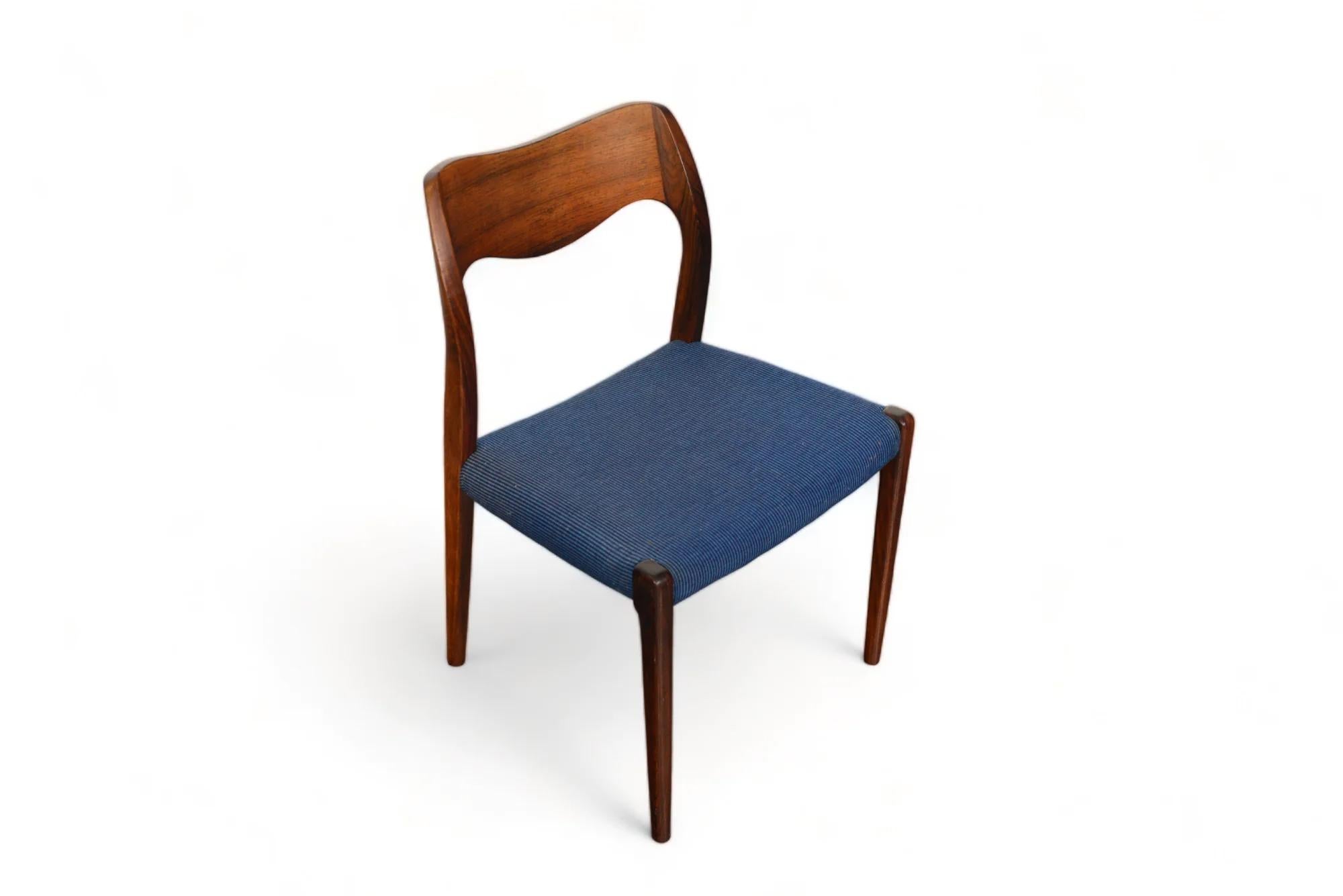 20th Century Set Of Six J.l. Møller Model 71 Dining Chairs In Brazilian Rosewood #2 For Sale