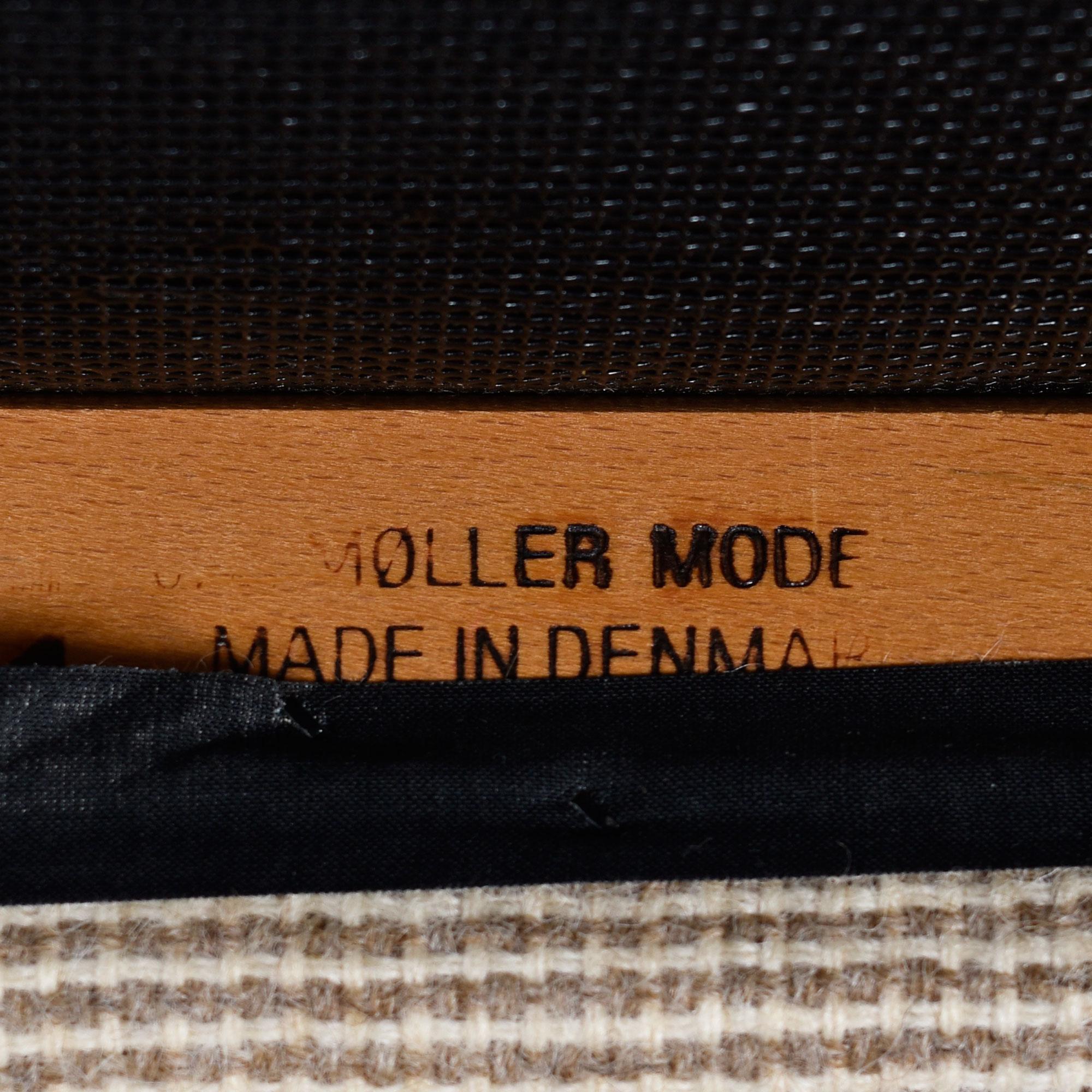 Set of Six J.L. Møller Model 80 Teak Dining Chairs, Denmark, Original Fabric en vente 7