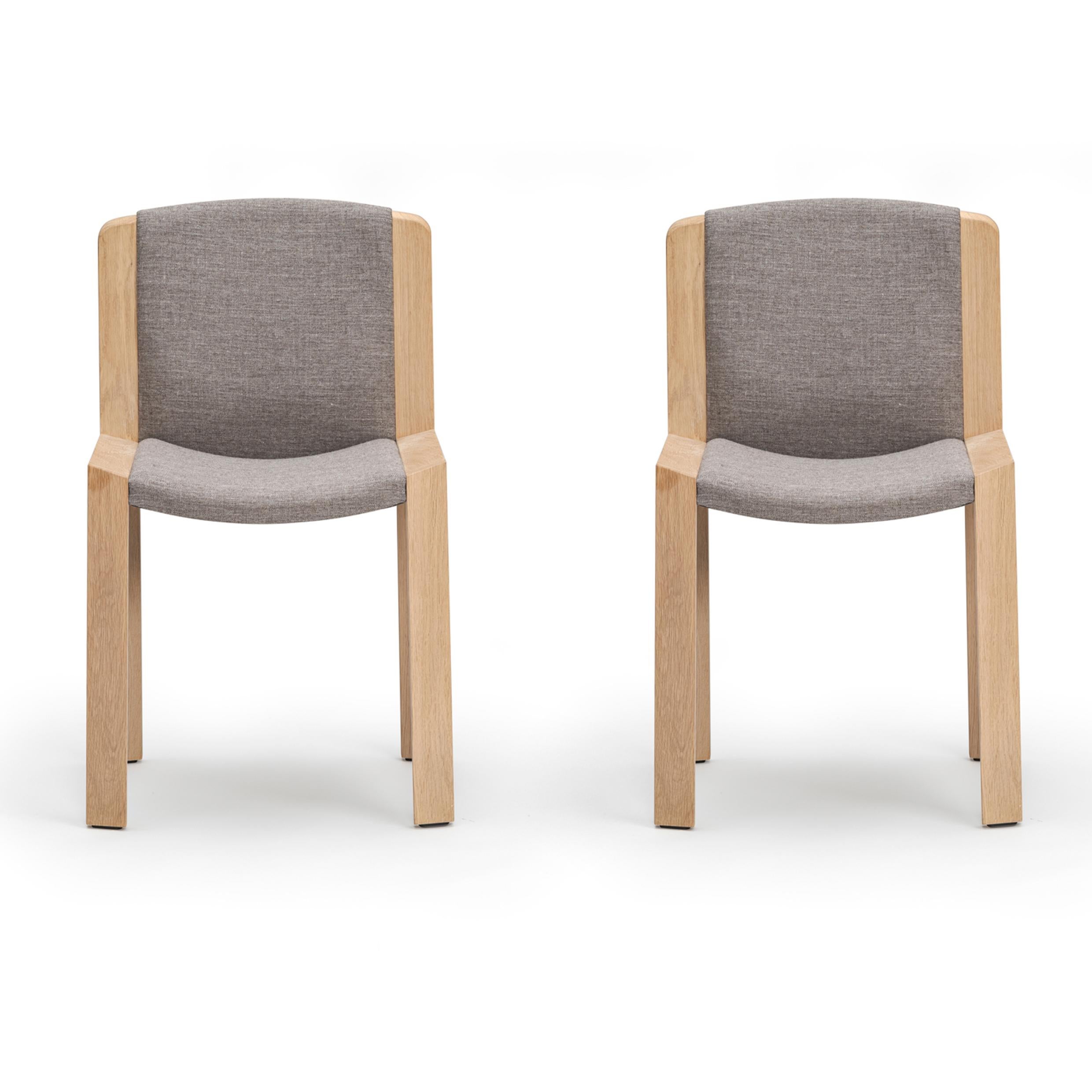 Danois Ensemble de six chaises 300 Joe Colombo en bois et tissu Kvadrat par Karakter en vente