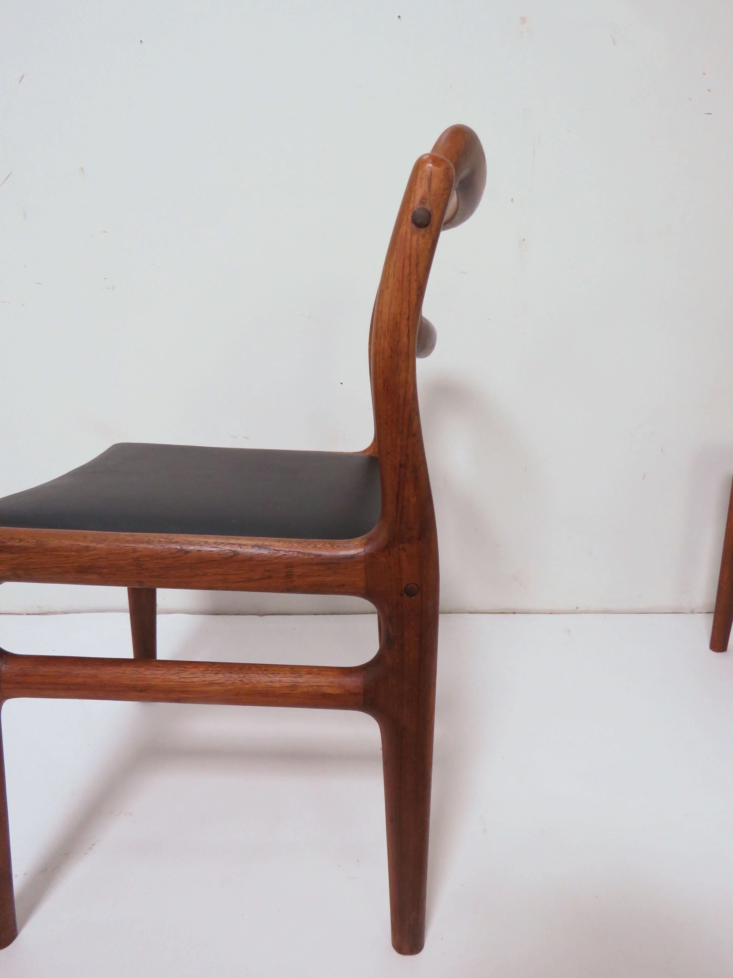 Set of Six Johannes Andersen Danish Teak Dining Chairs, circa 1960s 3