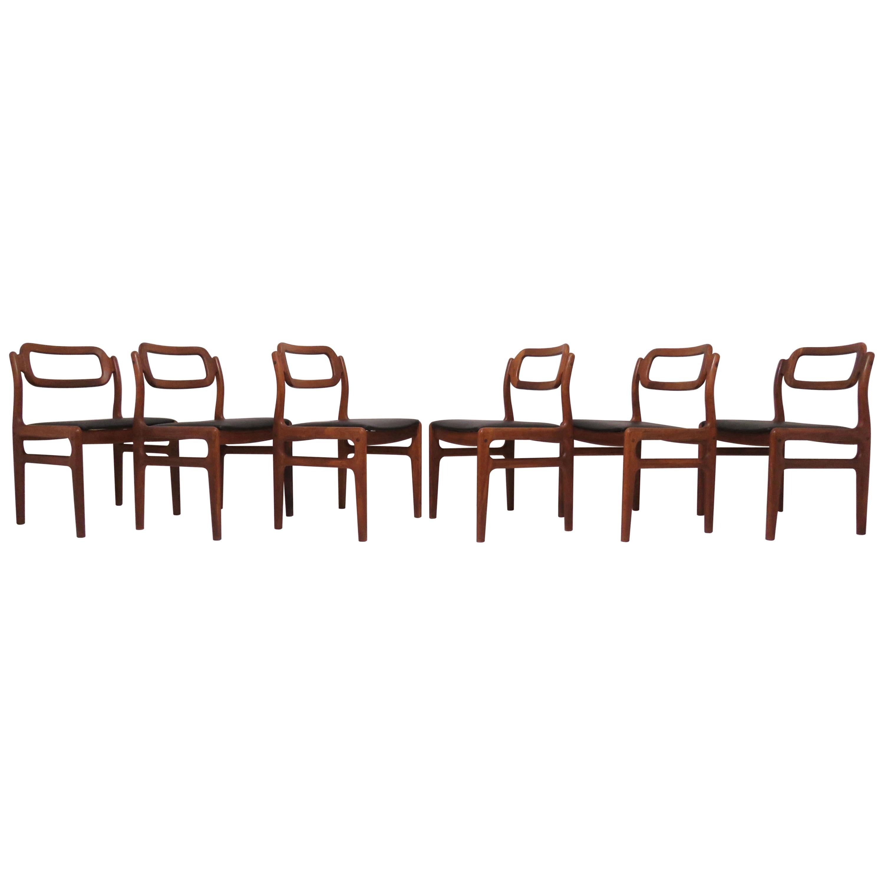 Set of Six Johannes Andersen Danish Teak Dining Chairs, circa 1960s