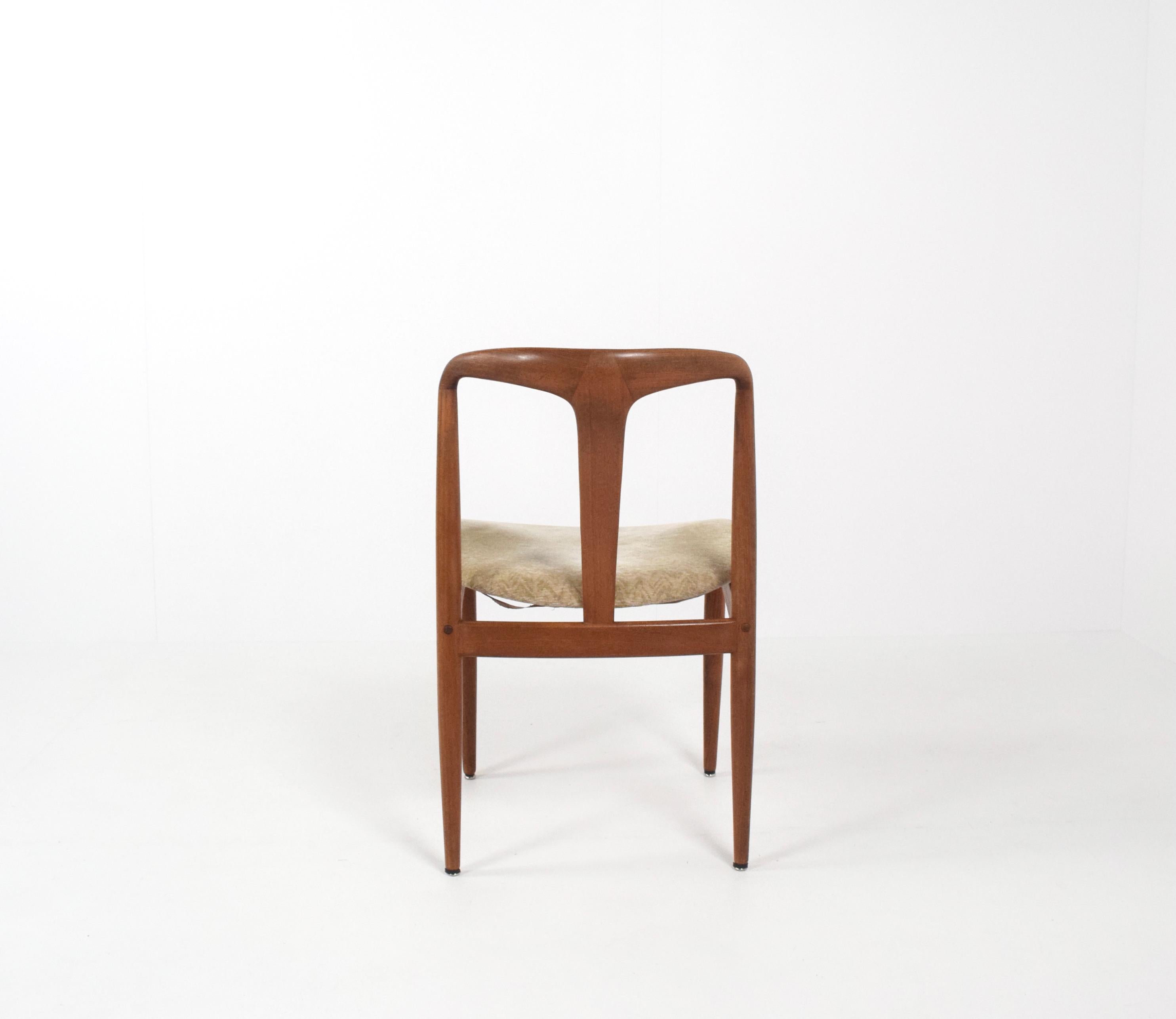 Teak Set of Six Johannes Andersen 'Juliane' Dining Chairs, Uldum Møbelfabrik Denmark