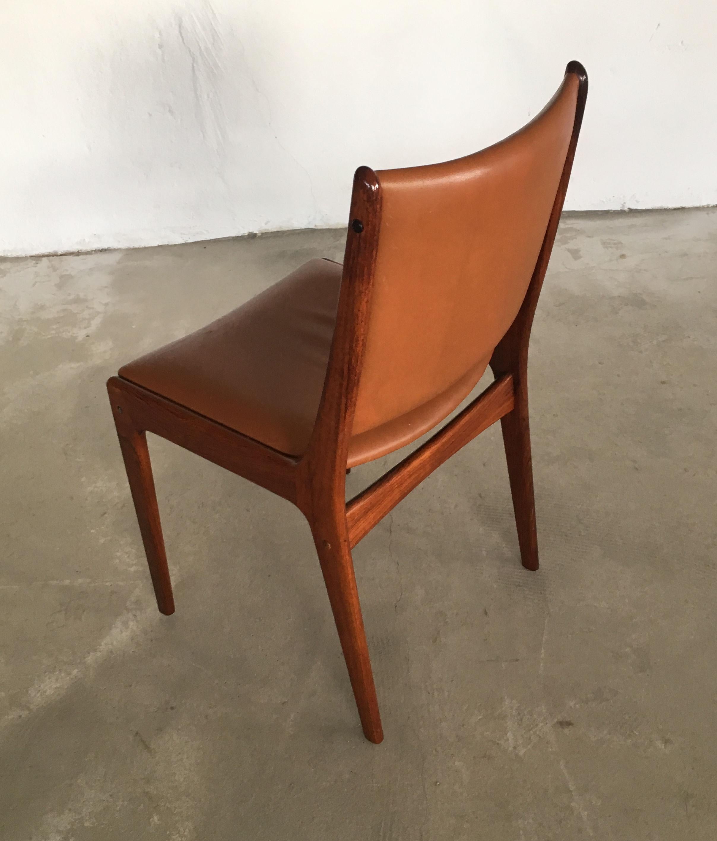 Six Restored Johannes Andersen Rosewood Dining Chairs Custom Upholstery Included In Good Condition For Sale In Knebel, DK