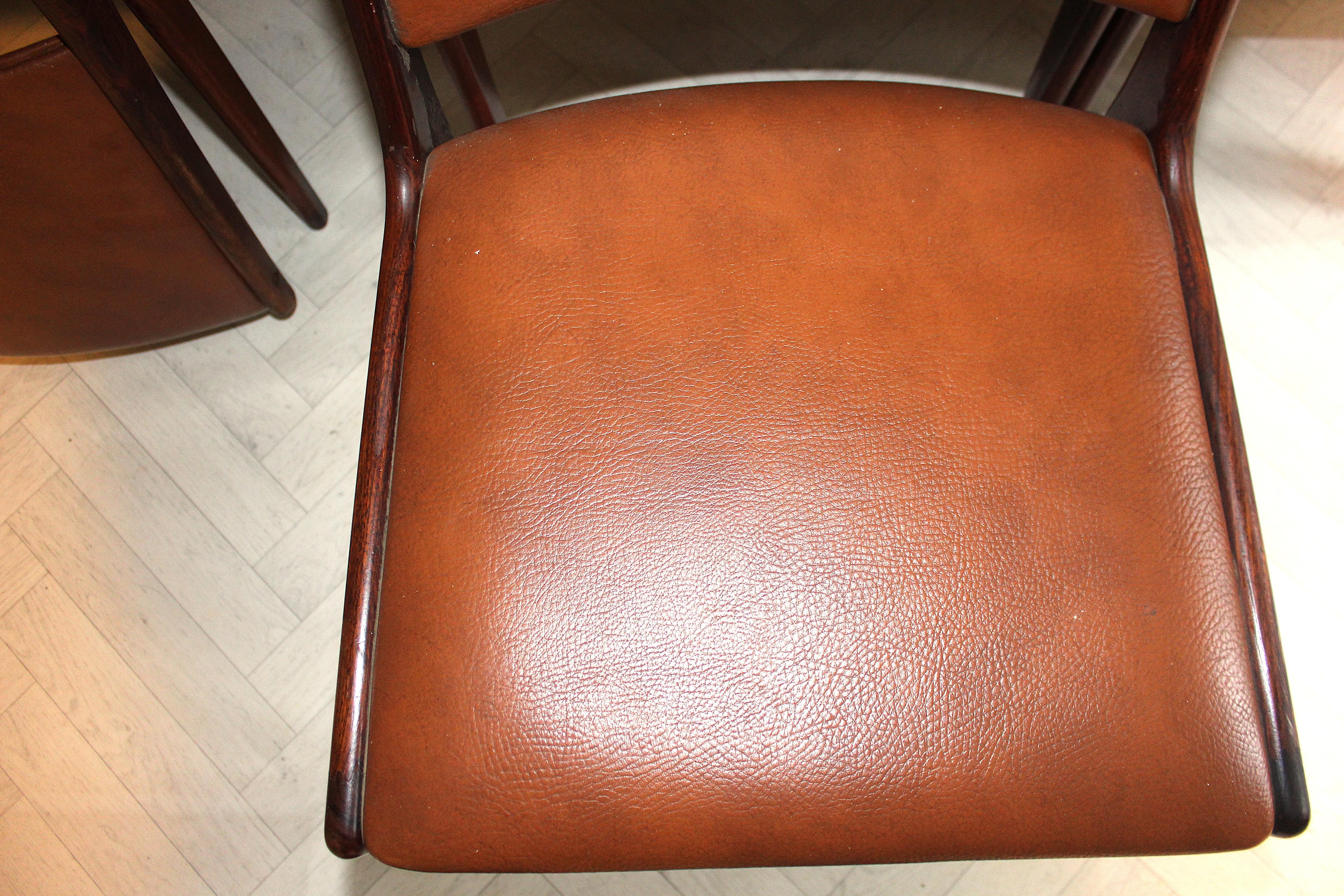 Mid-century rosewood dining chairs For Sale 11