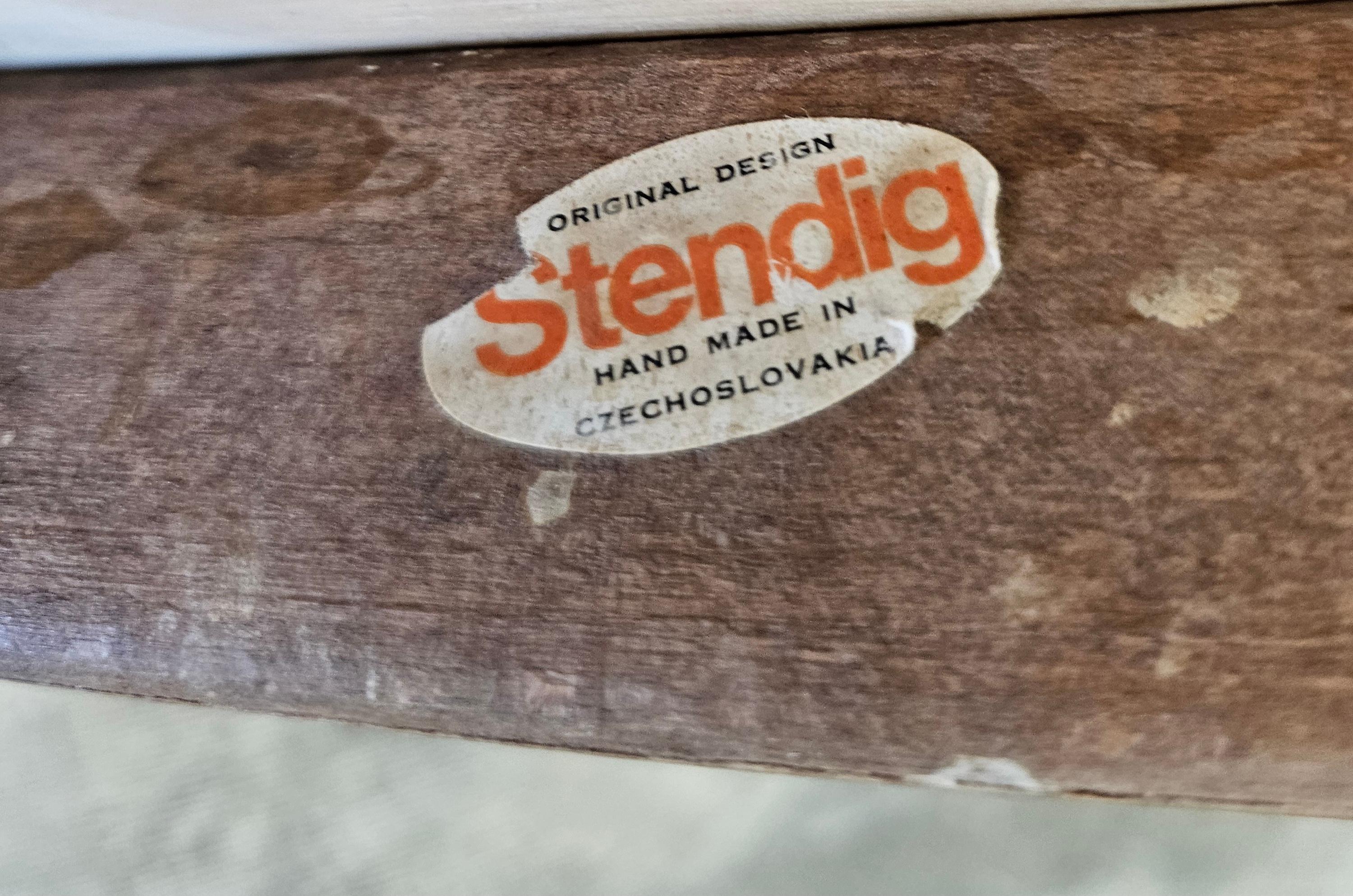 Juego de seis sillas de Praga de madera curvada y caña modelo 811 de Josef Hoffmann para Stendig en venta 3