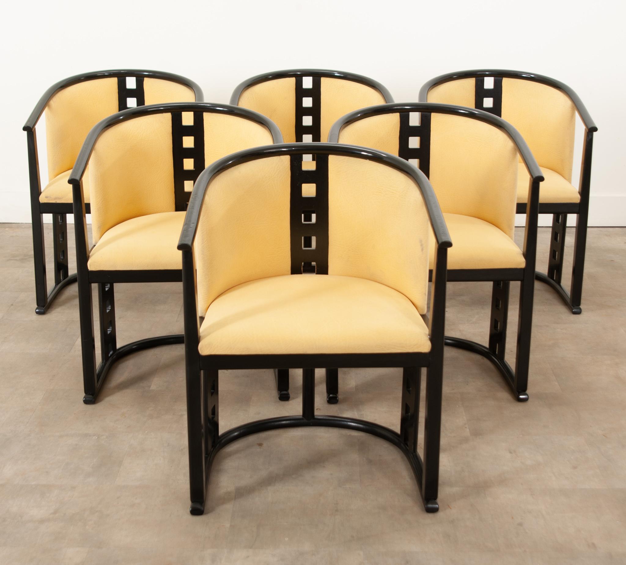 Autrichien Ensemble de six chaises sécessionnistes de style Josef Hoffmann en vente