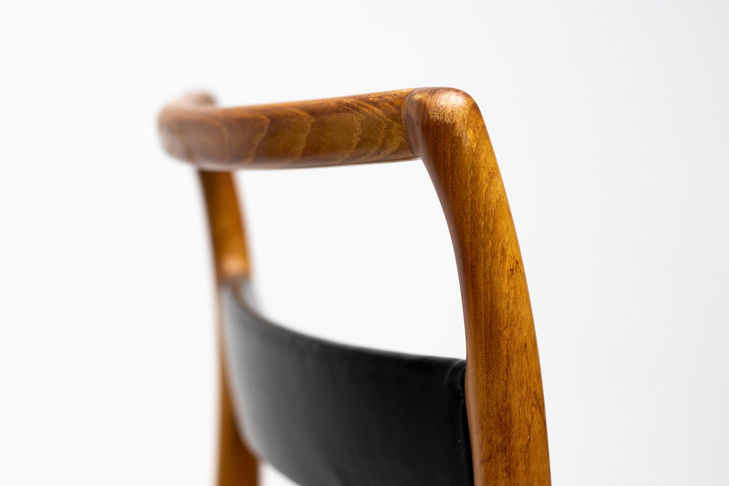 Sedie da pranzo Kai Kristiansen Design scandinavo metà secolo moderno scultoreo in vendita 5