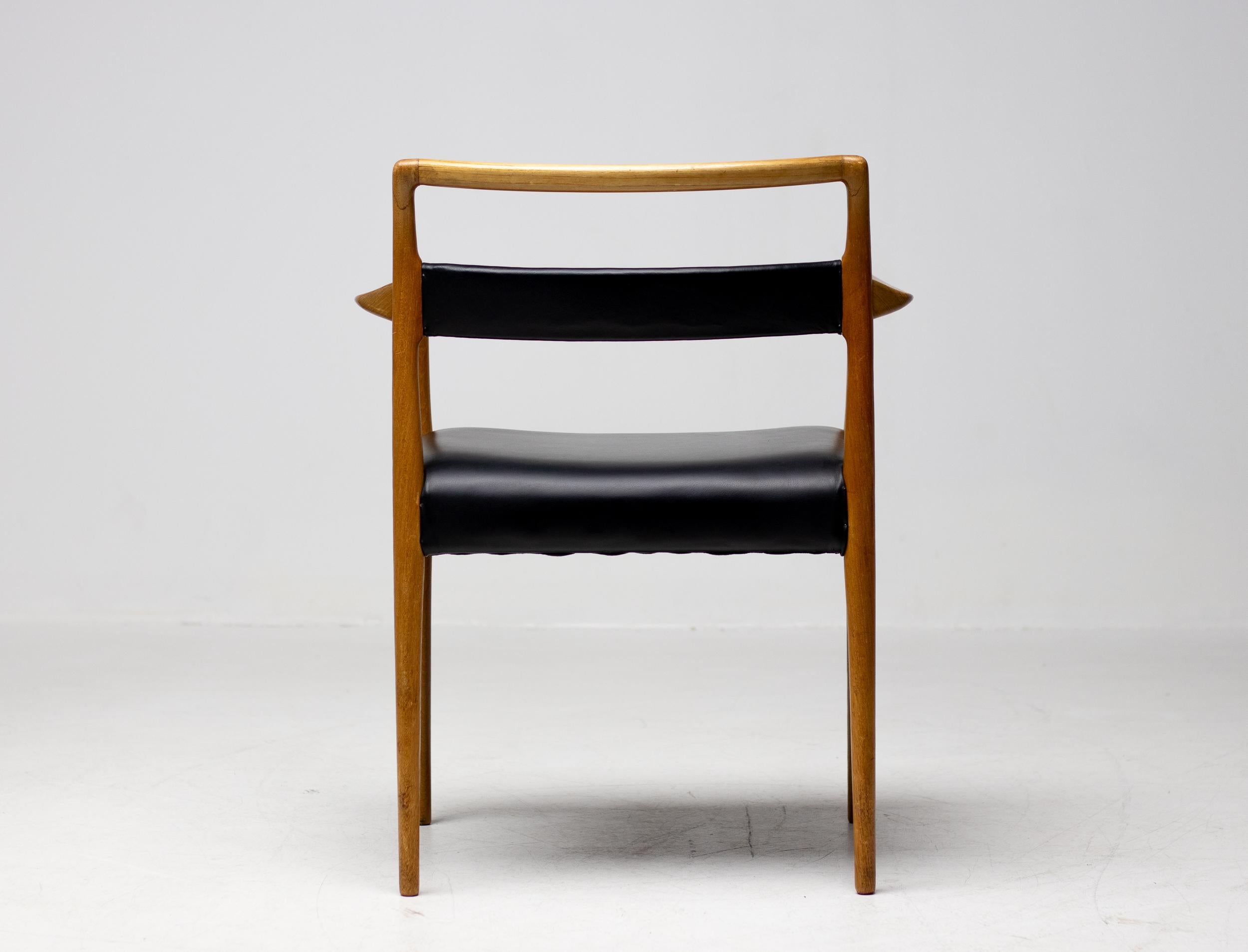 Sedie da pranzo Kai Kristiansen Design scandinavo metà secolo moderno scultoreo in vendita 9