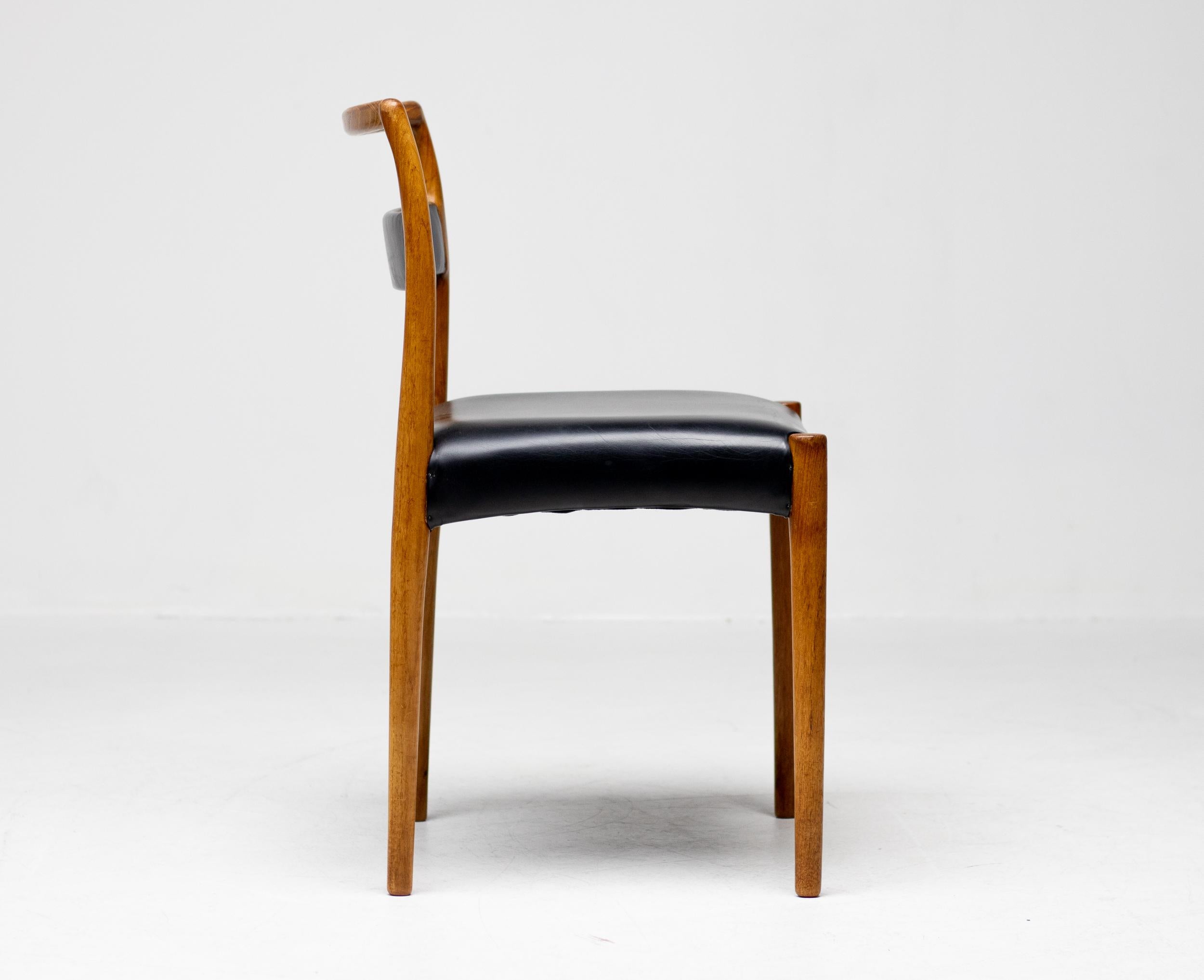 Pelle Sedie da pranzo Kai Kristiansen Design scandinavo metà secolo moderno scultoreo in vendita