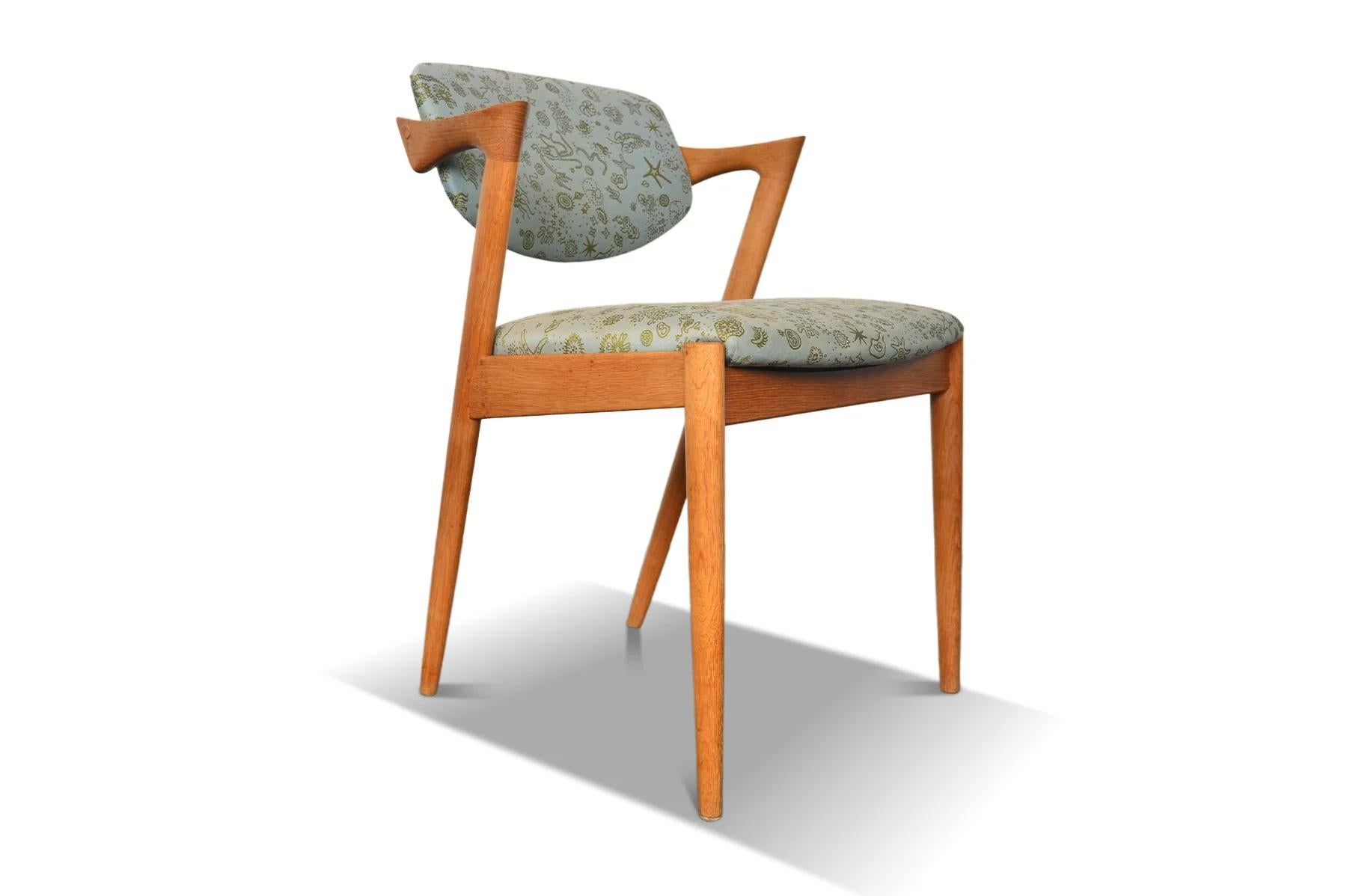 20th Century Set of Six Kai Kristiansen Model 42 Dining Chairs in Oak