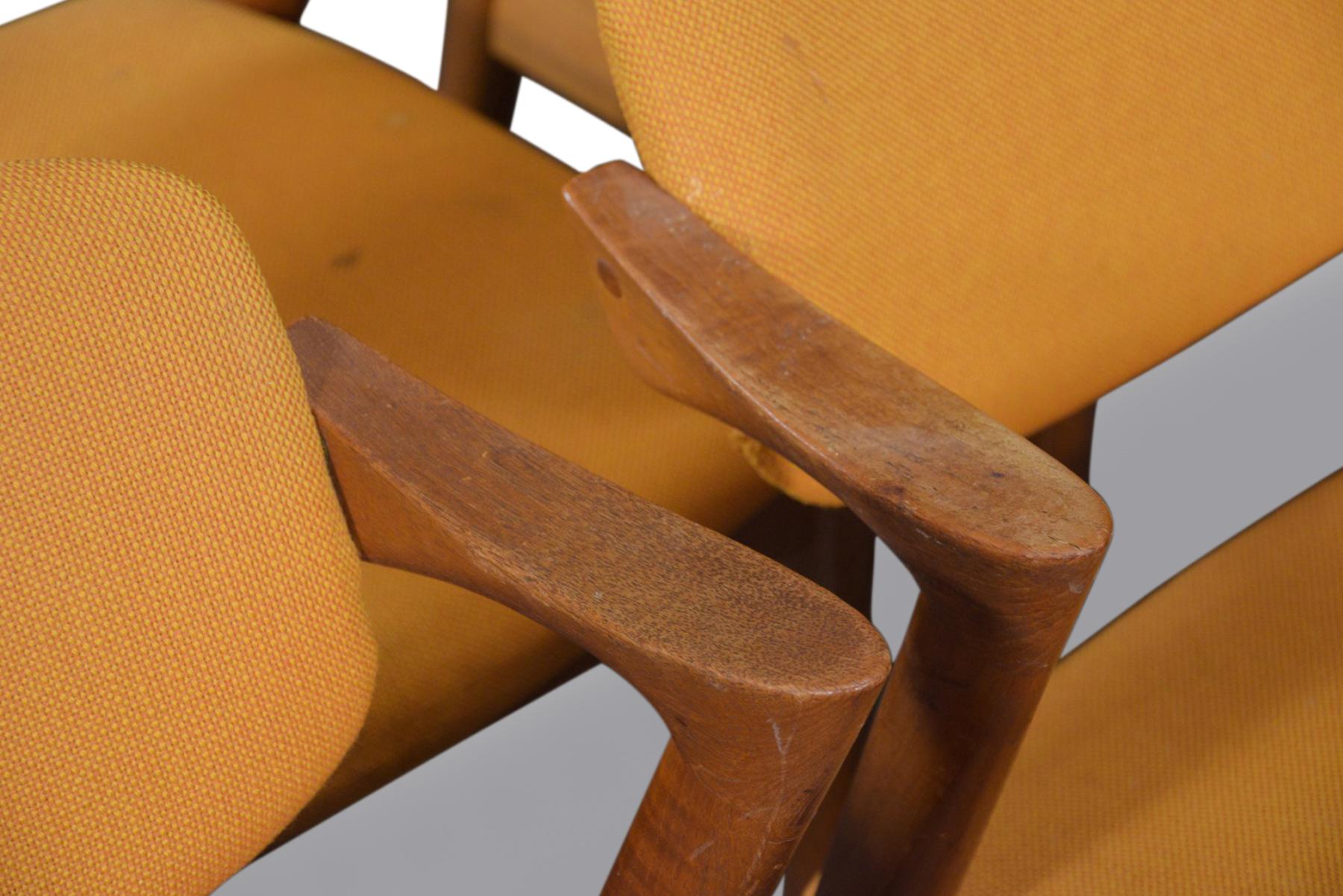 Mid-Century Modern Ensemble de six chaises de salle à manger Kai Kristiansen modèle 42 en teck en vente